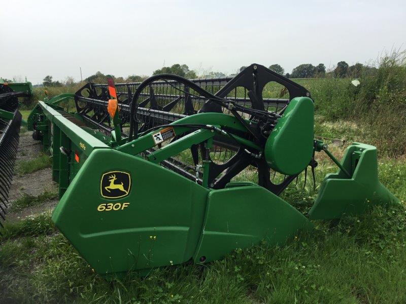 John Deere 630f     *****POUR LES PIECES****