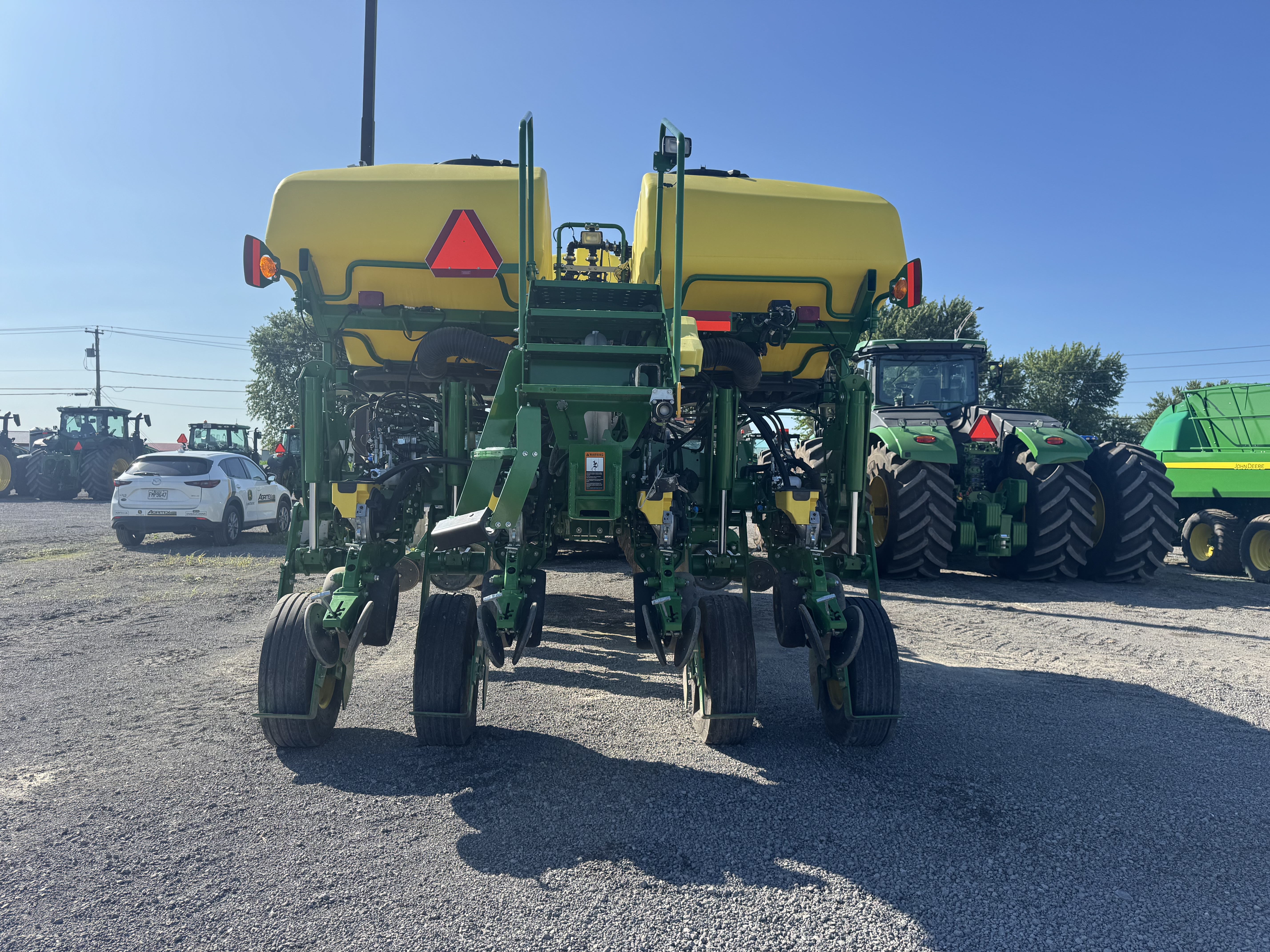 John Deere 1775NT