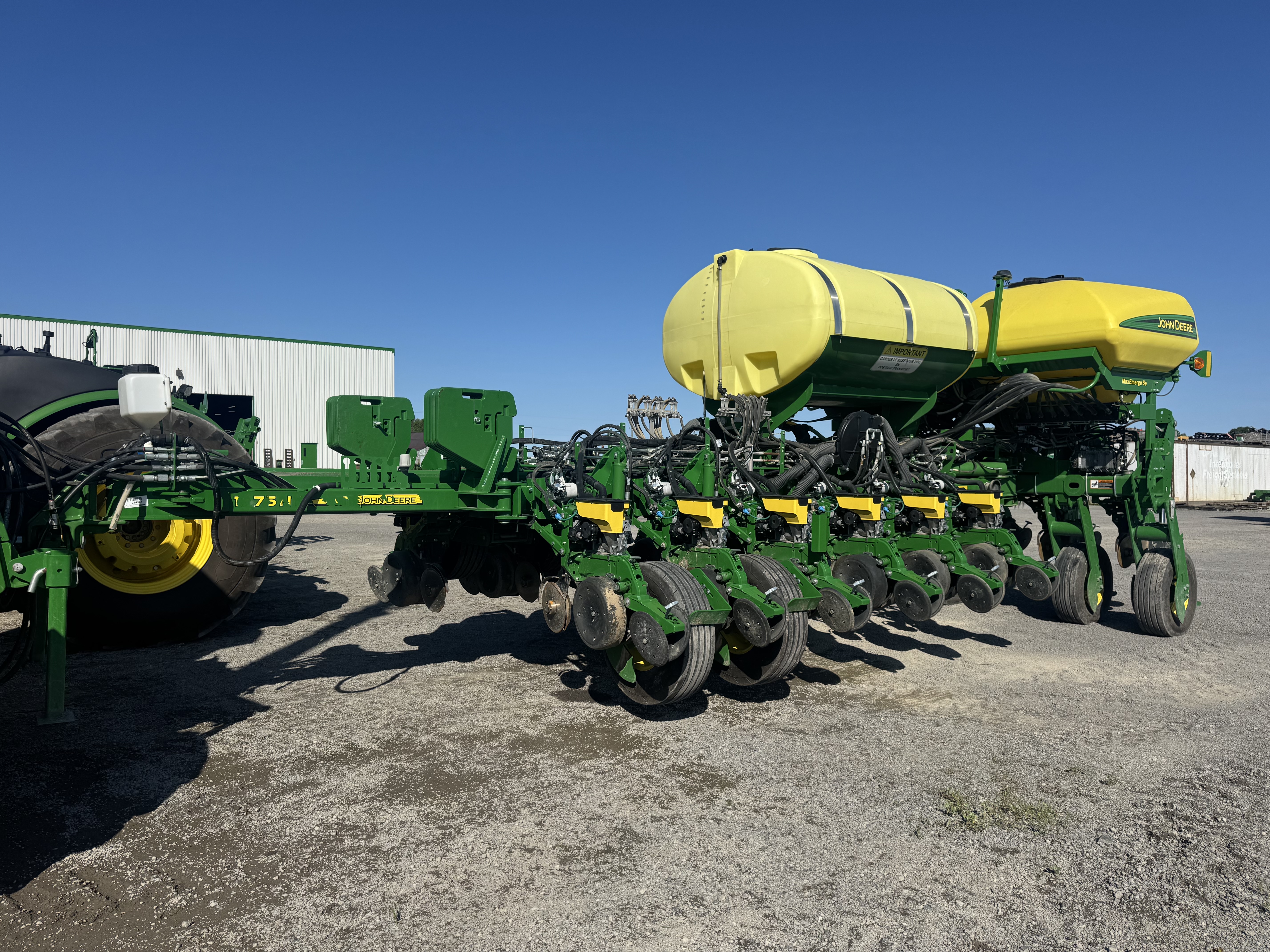 John Deere 1775NT