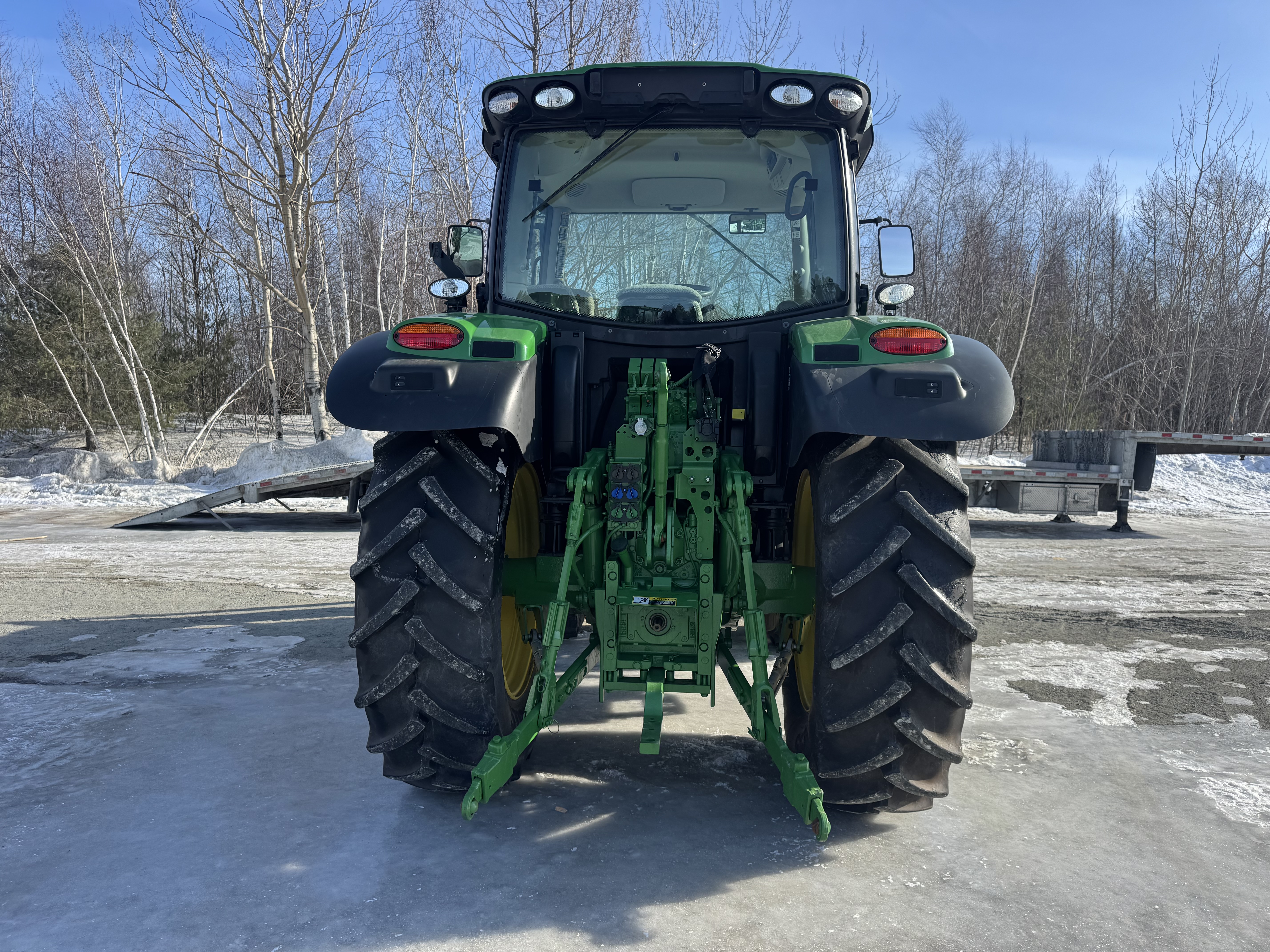 John Deere 6110R 