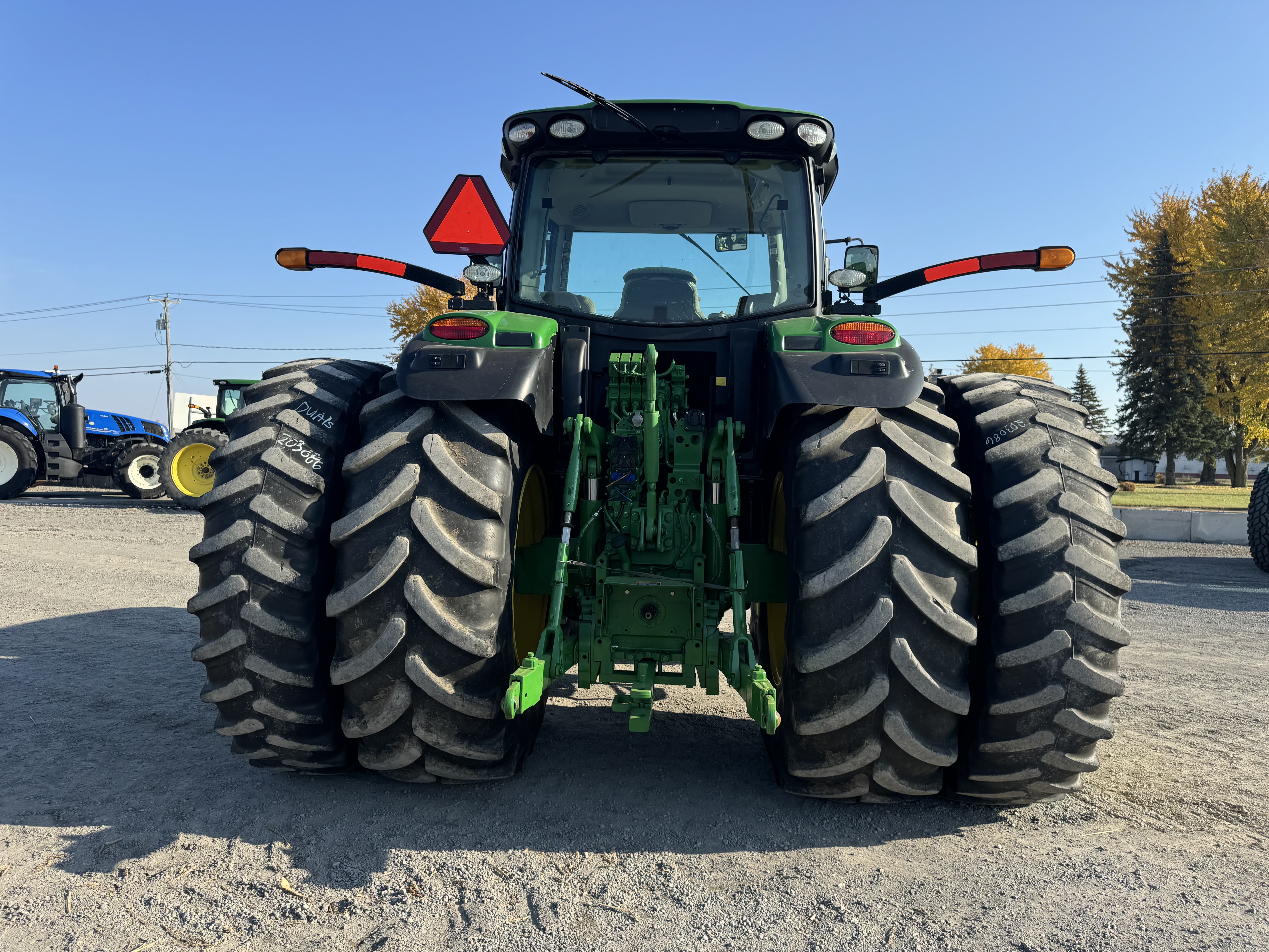 John Deere 6175R 