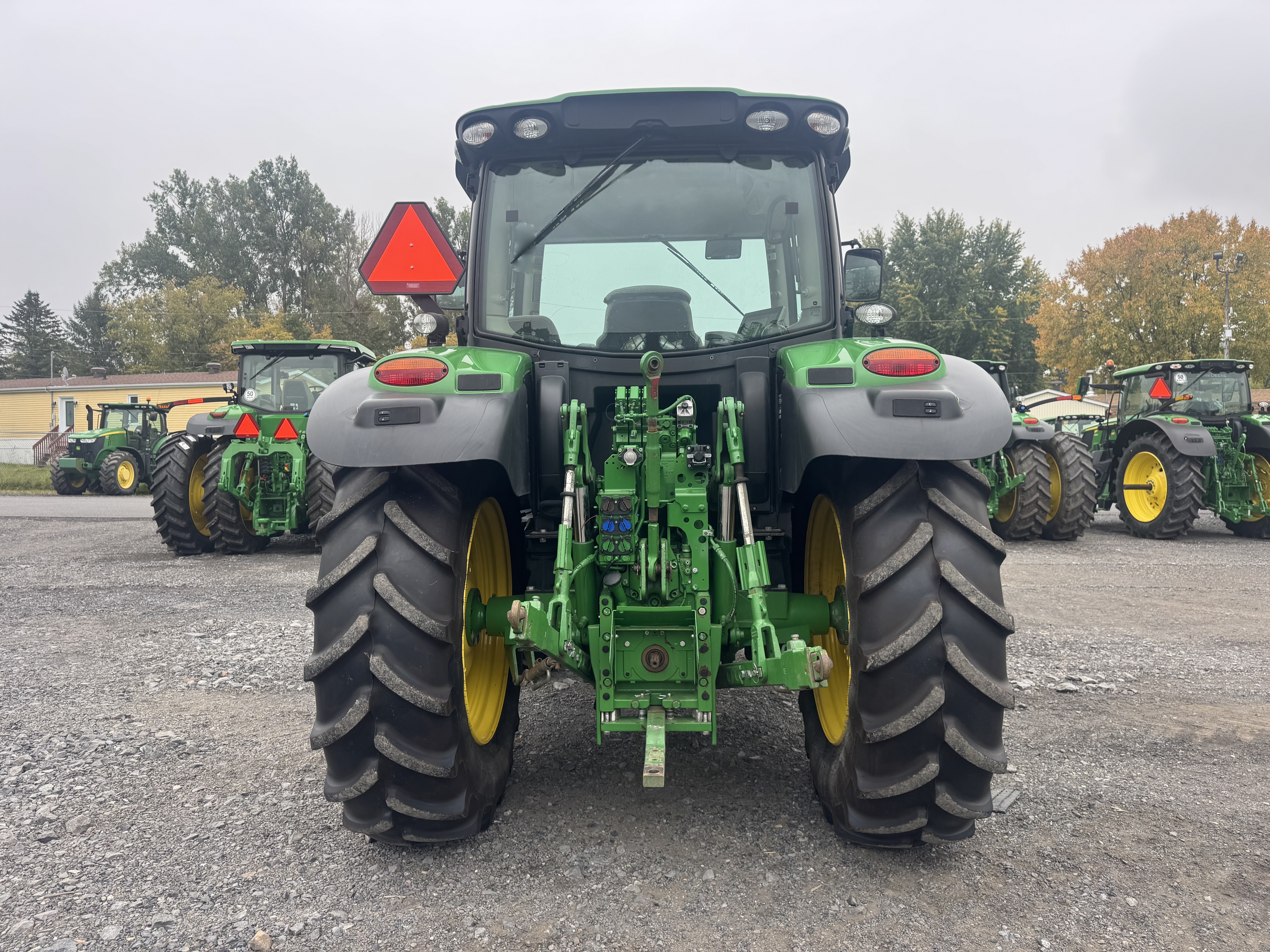John Deere 6110R