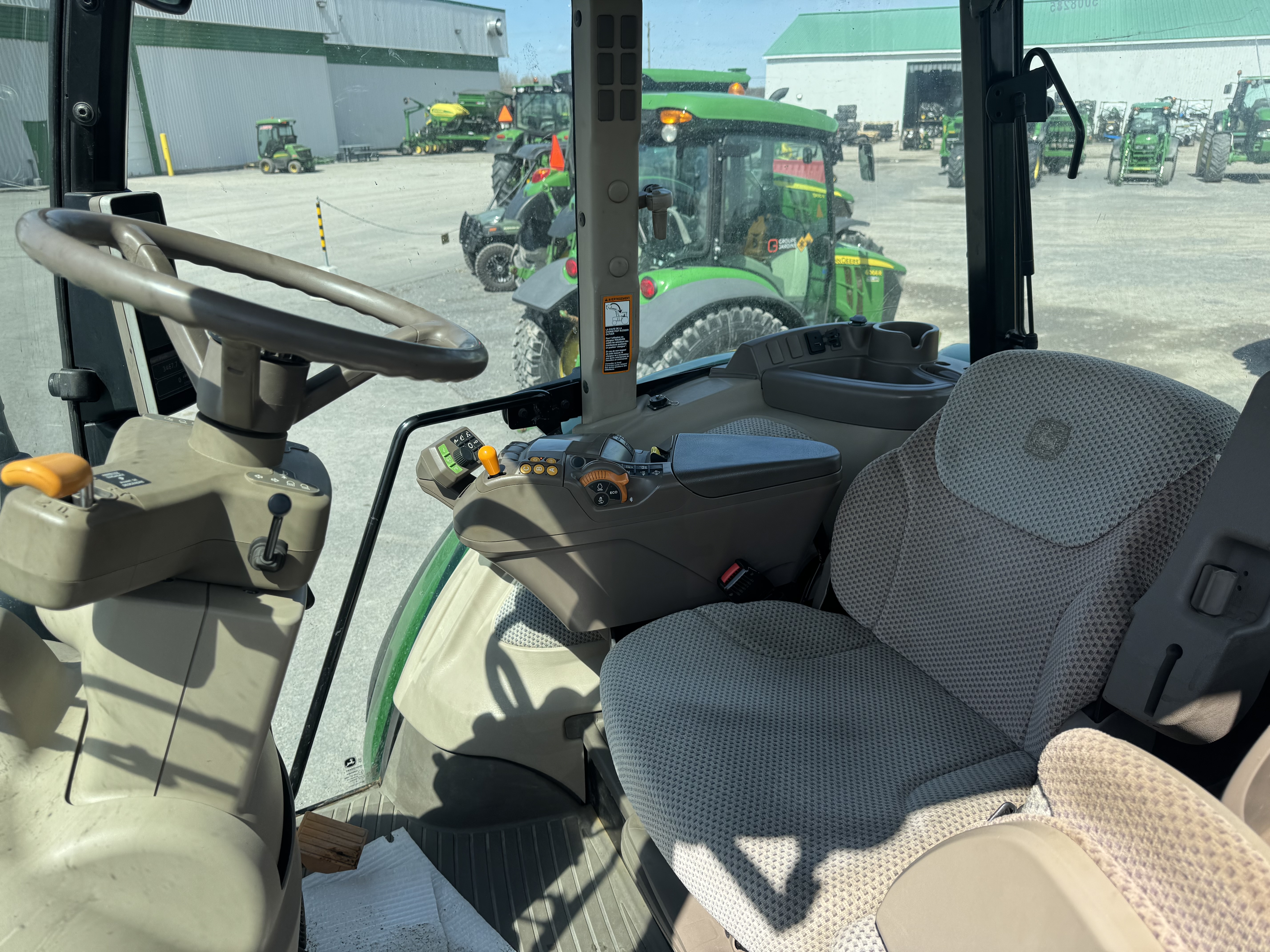 John Deere 5100R