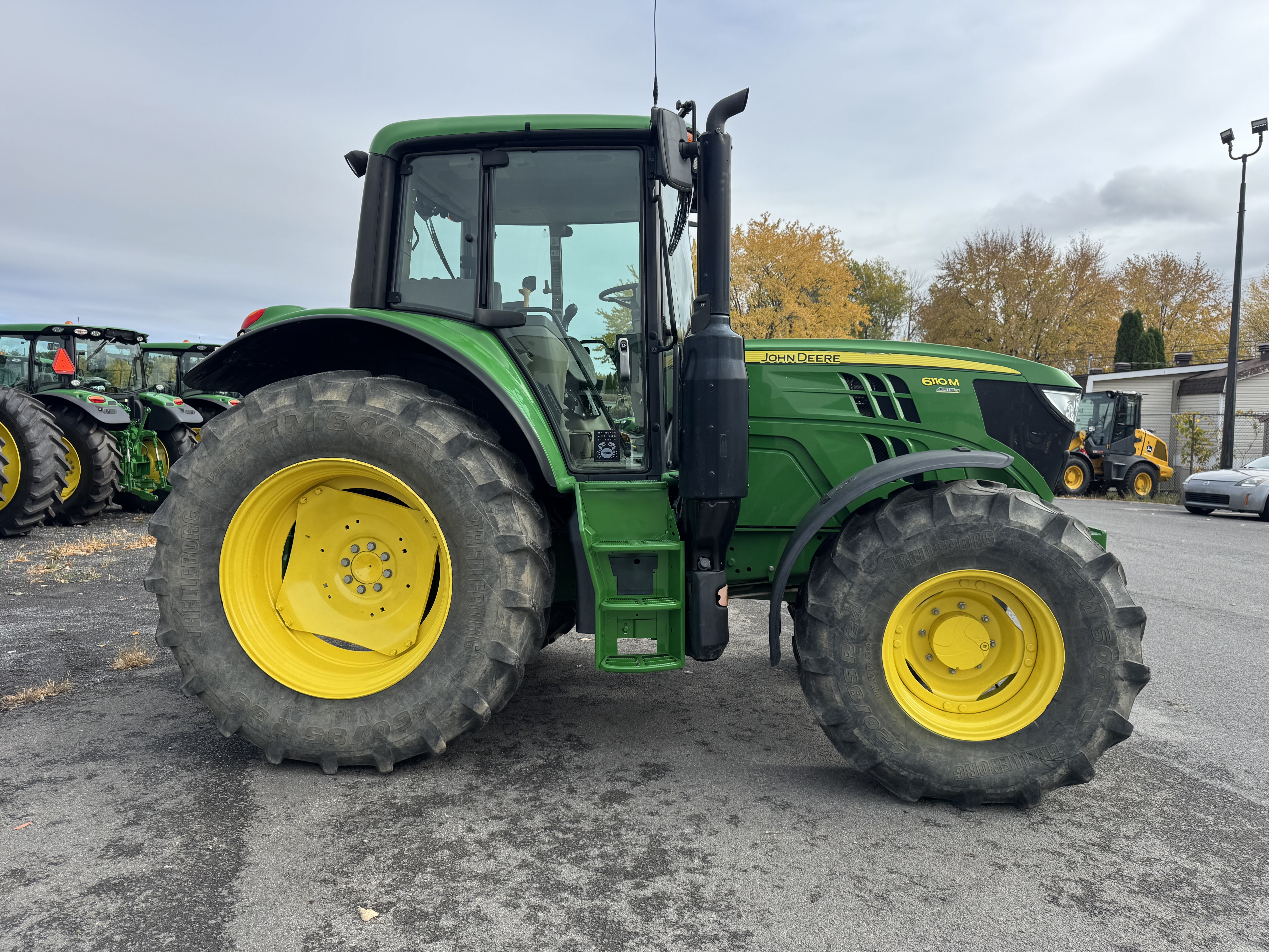 John Deere 6110M