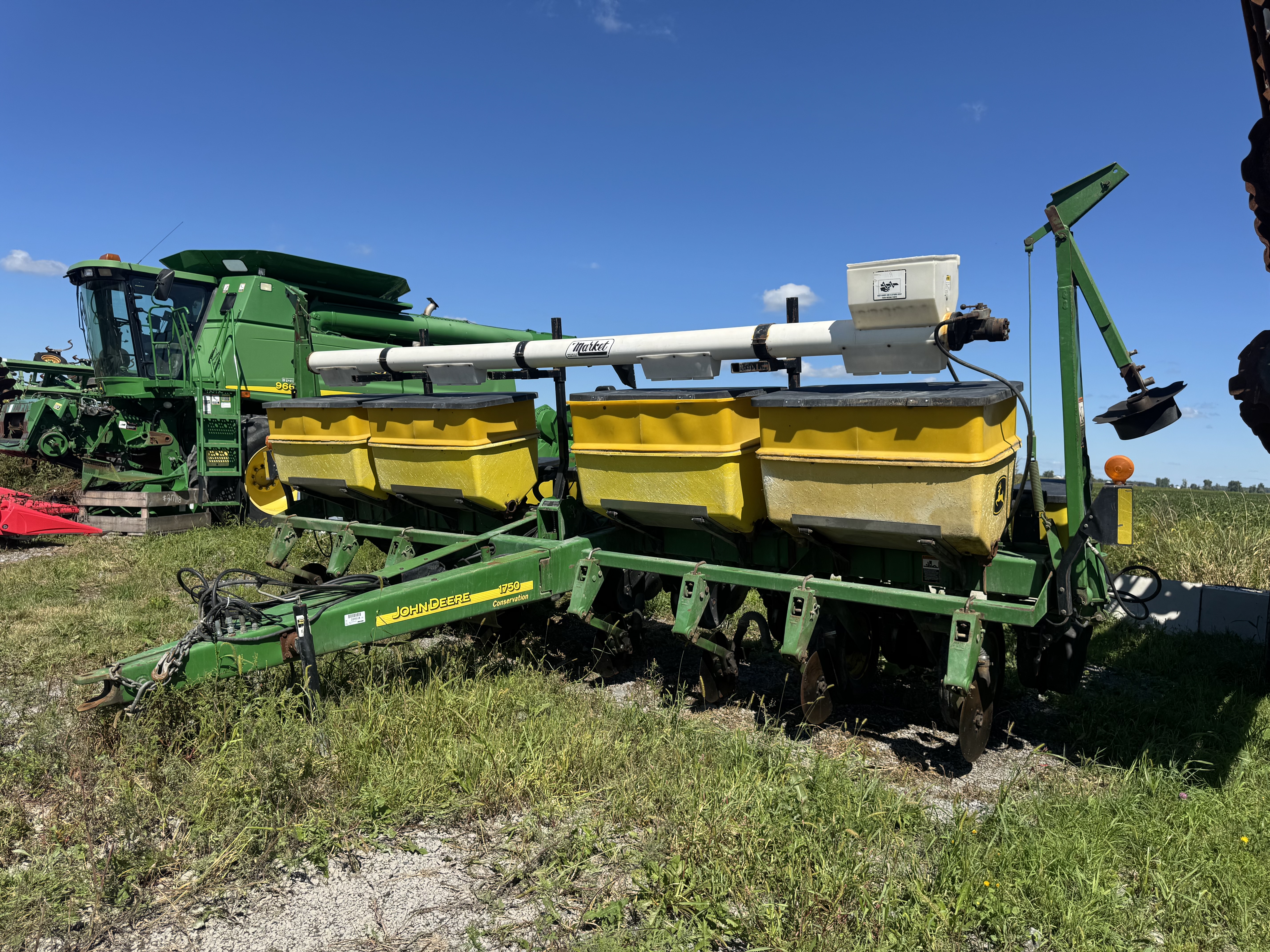 John Deere 1750