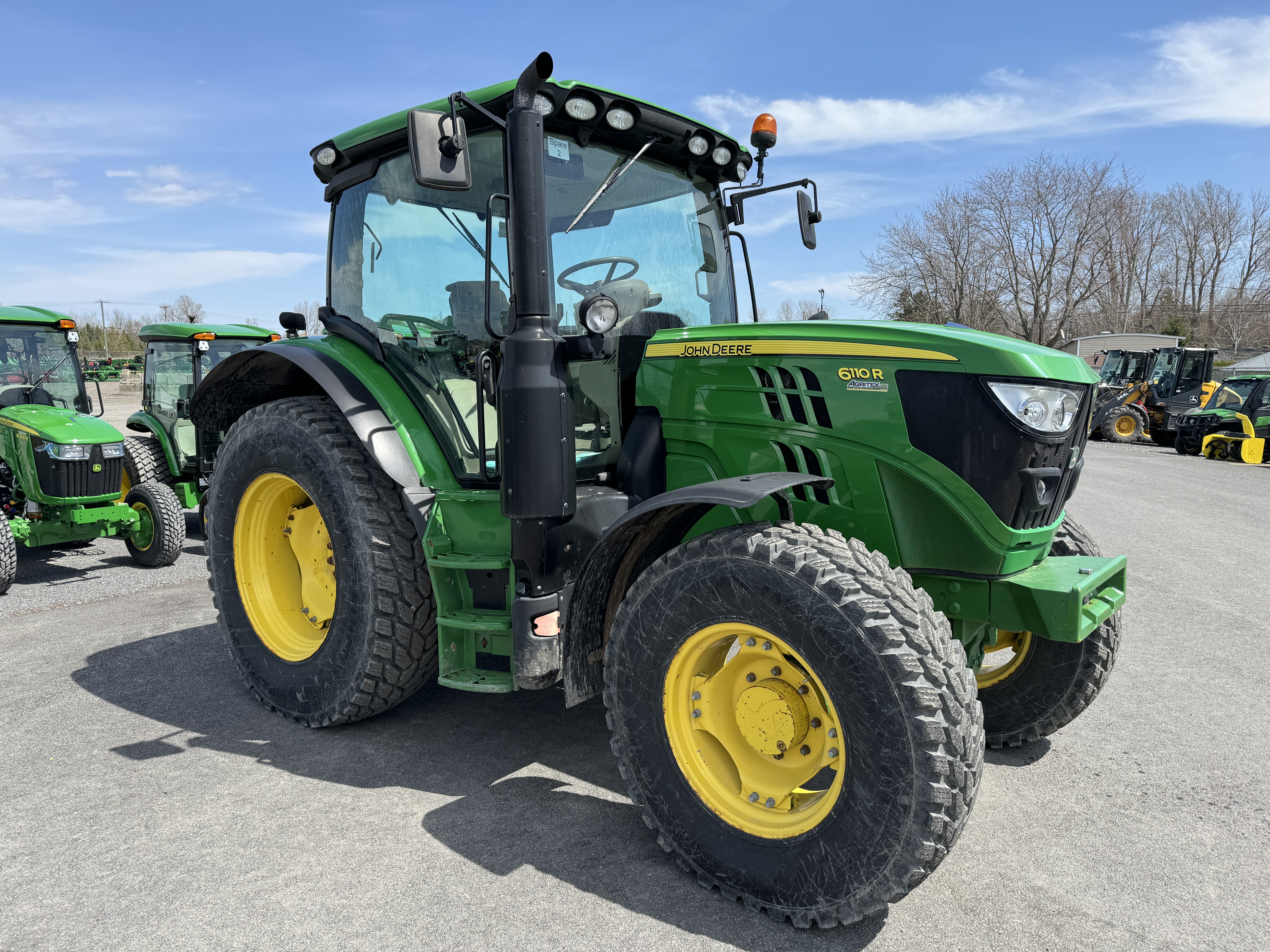 John Deere 6110R NOKIAN