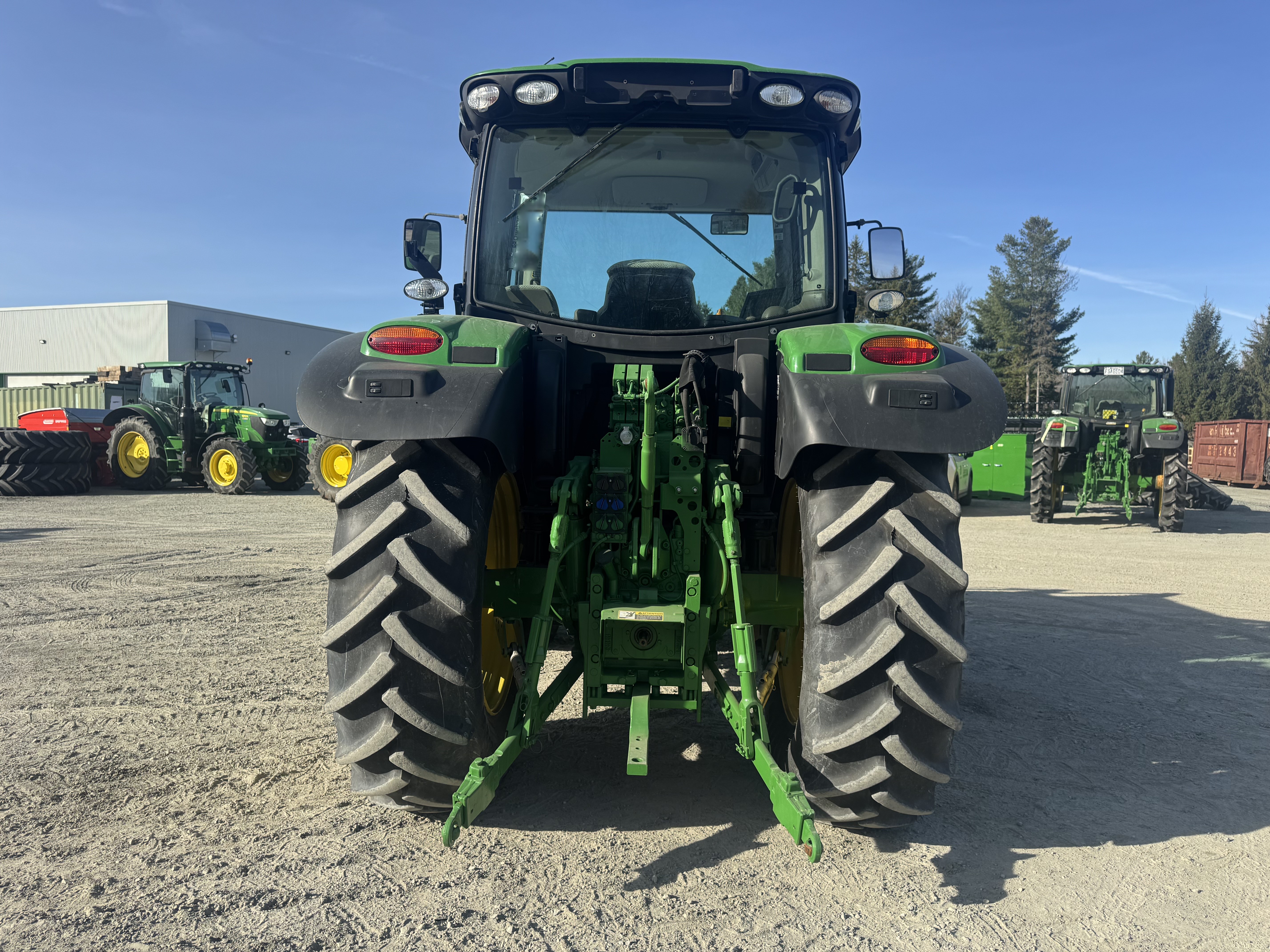 John Deere 6110R 