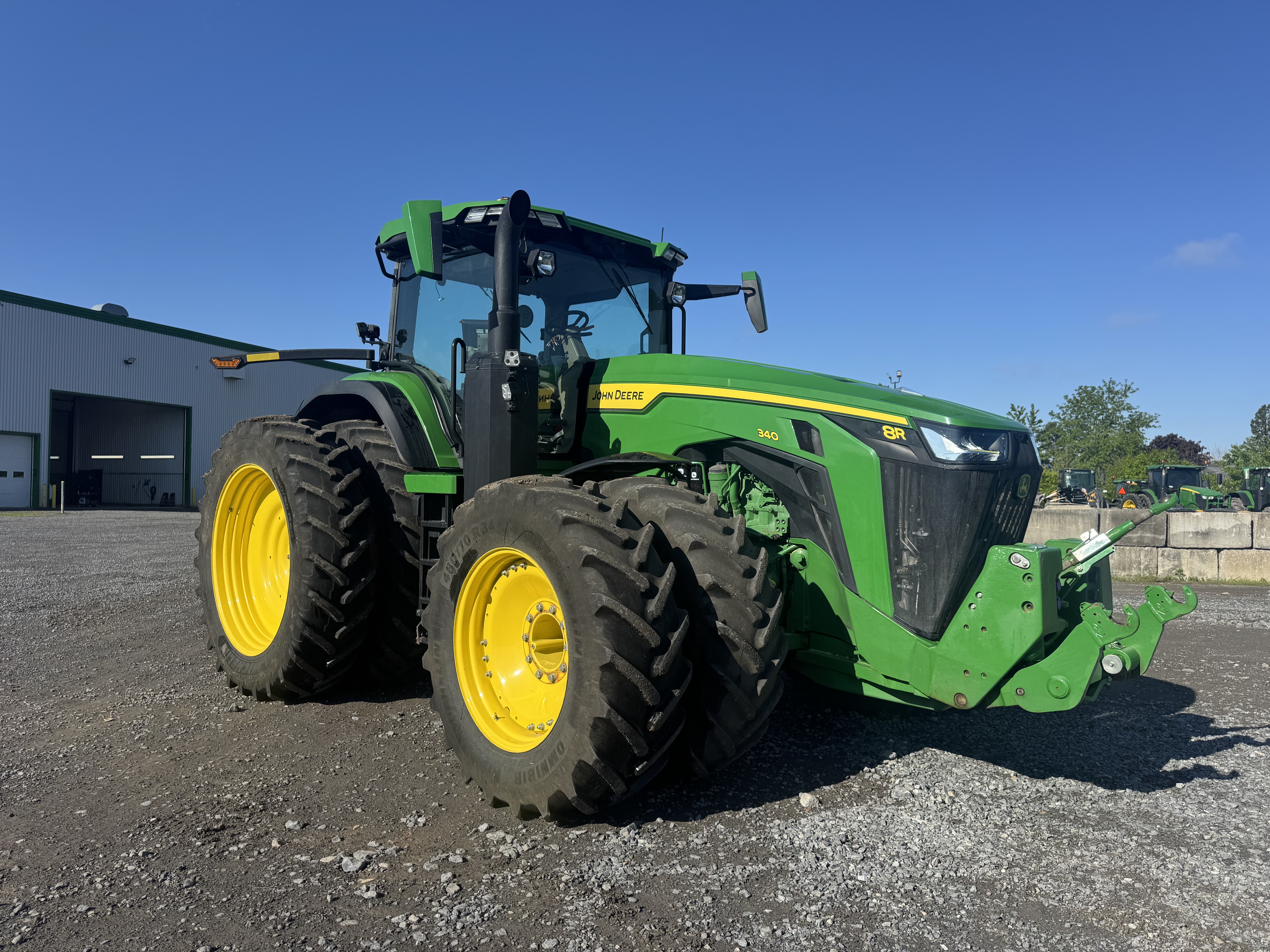 John Deere 8R 340 FRT HITCH PTO