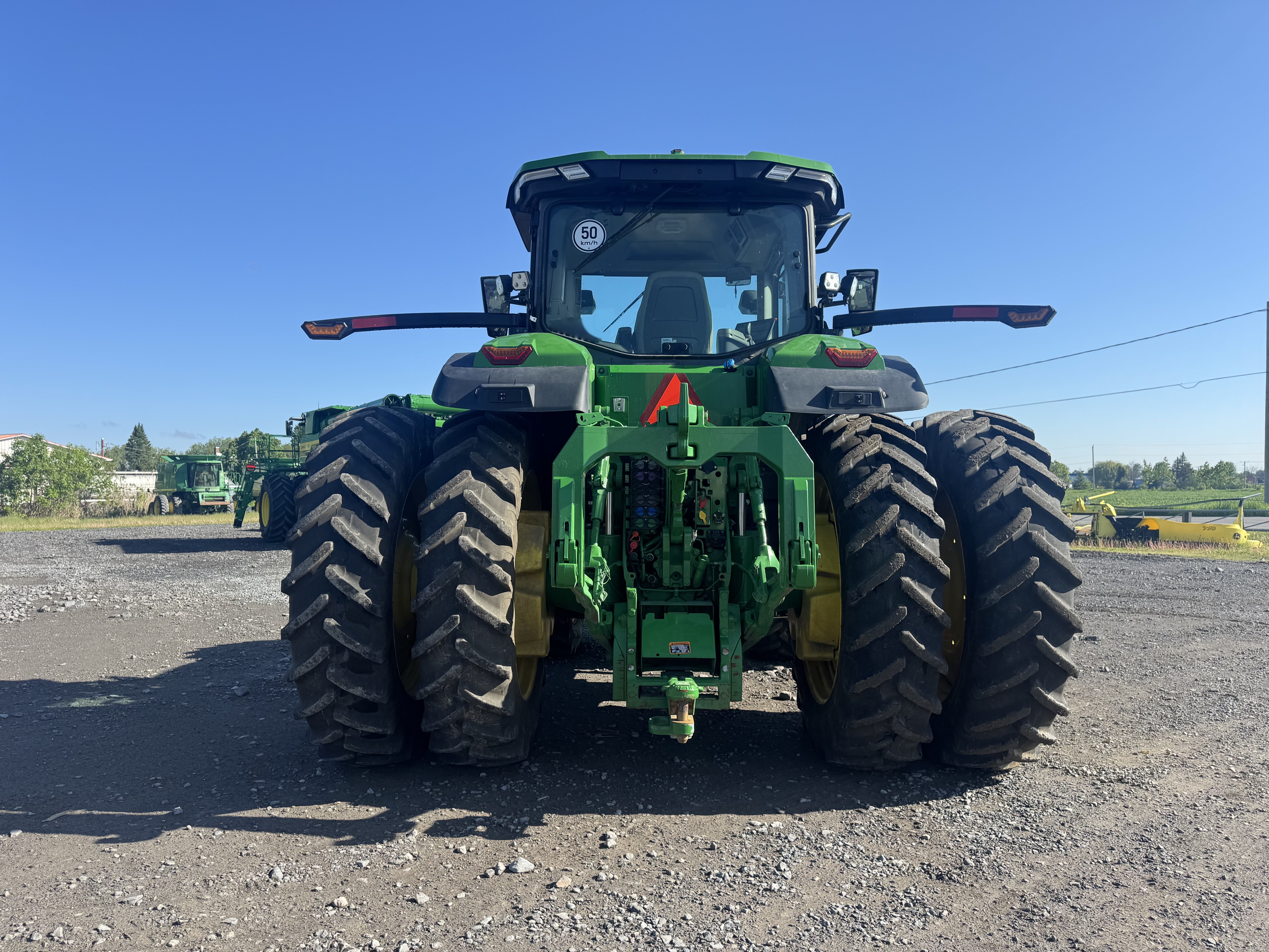 John Deere 8R 340 FRT HITCH PTO