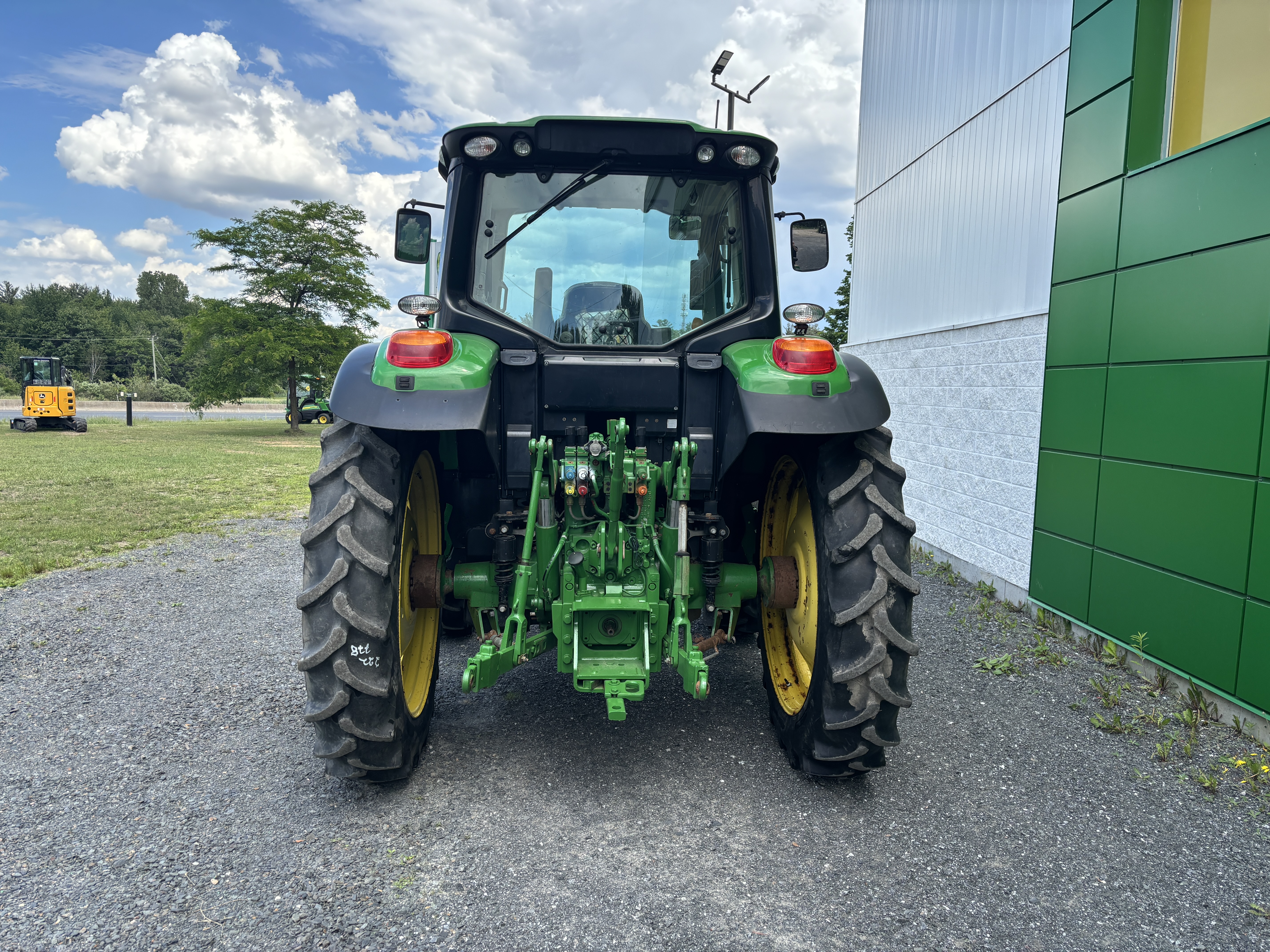 John Deere 6120M 