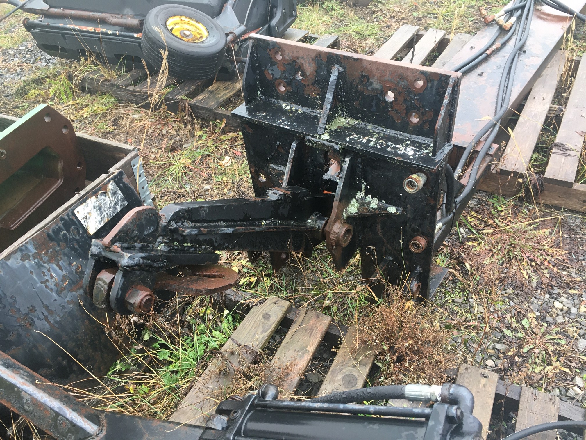 Other sous chasis de lame a neige pour Jd série 7020 / sub-frame for snow balde