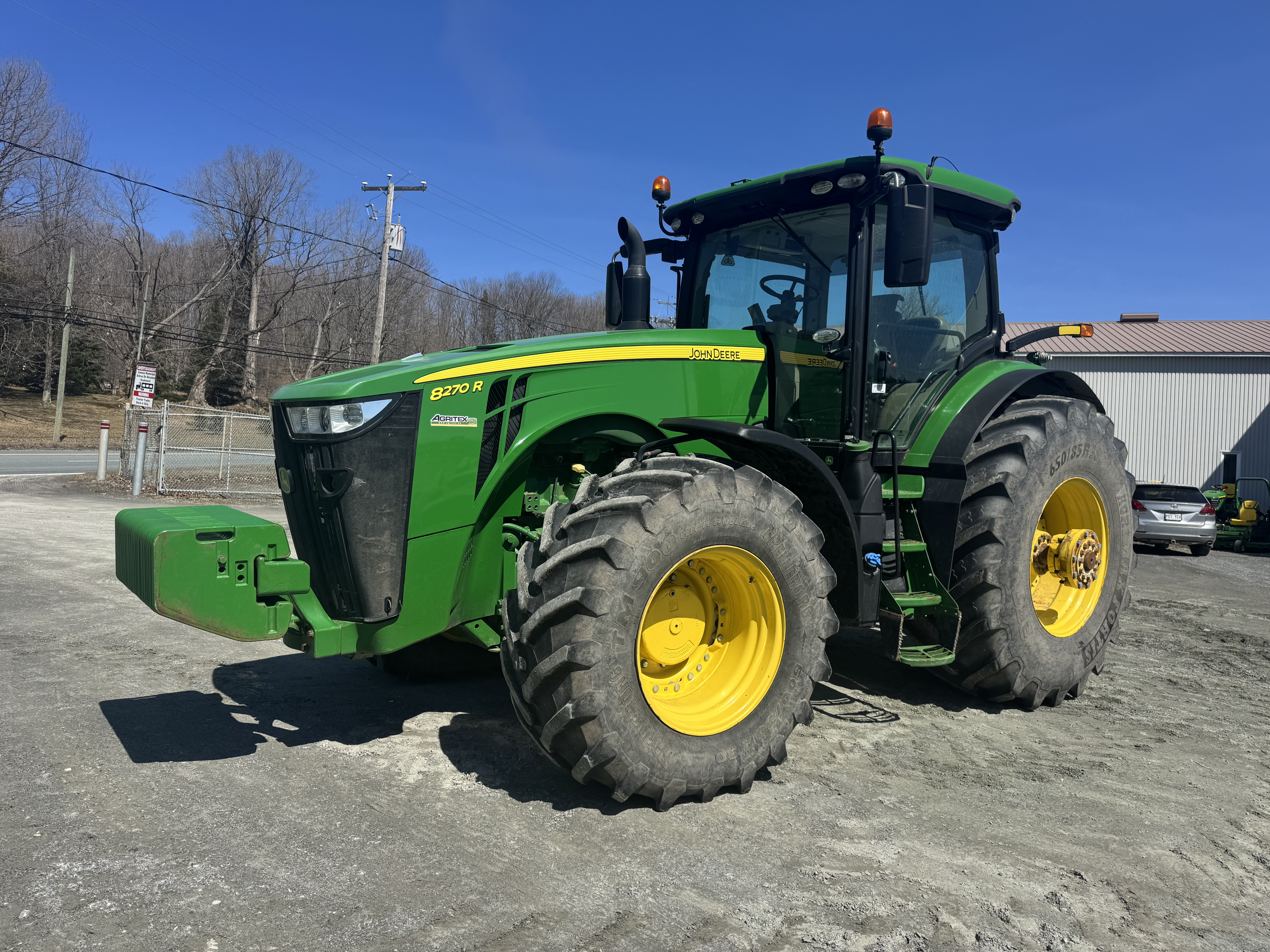 John Deere 8270R 