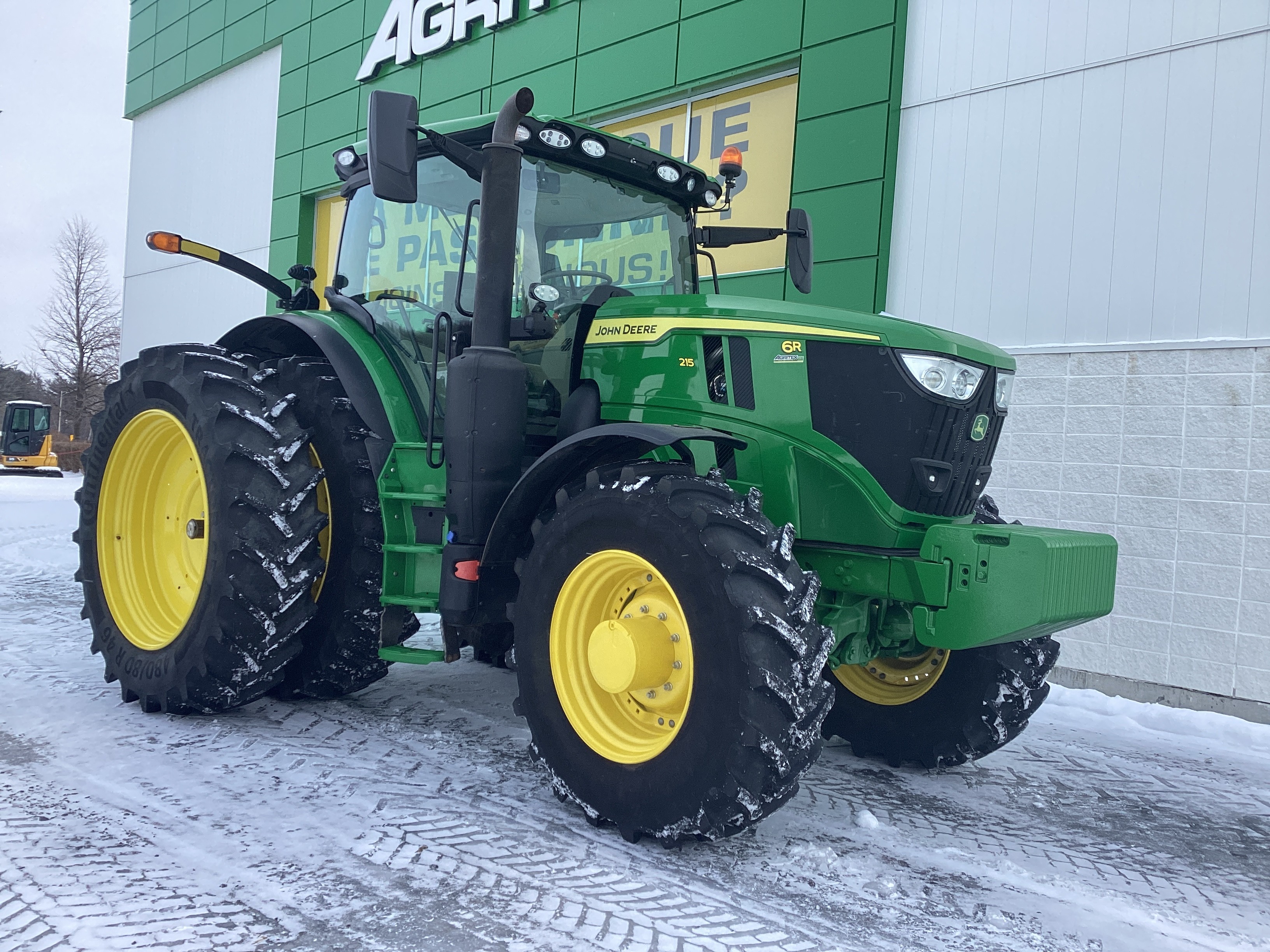 John Deere 6R 215