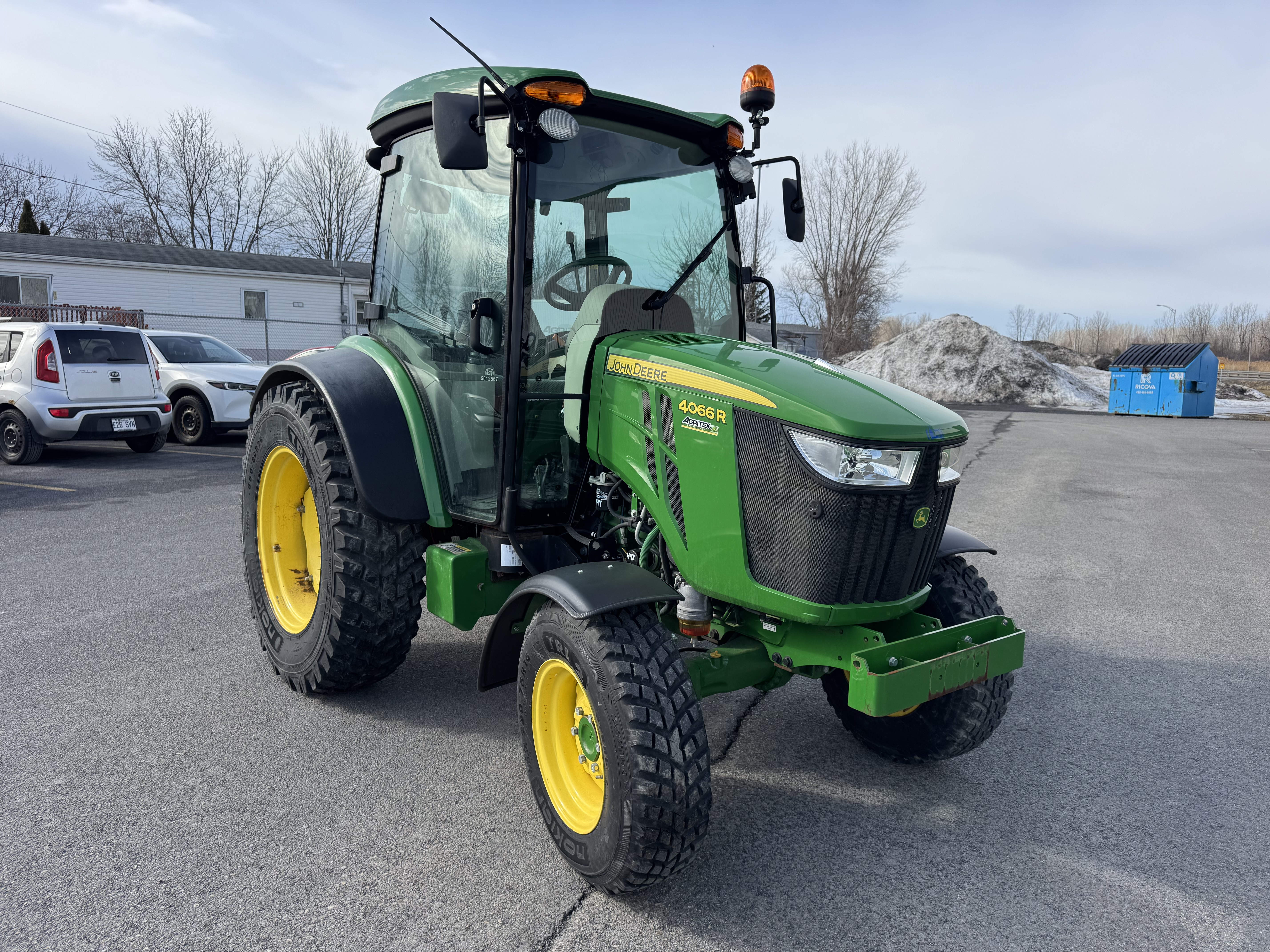 John Deere 4066R