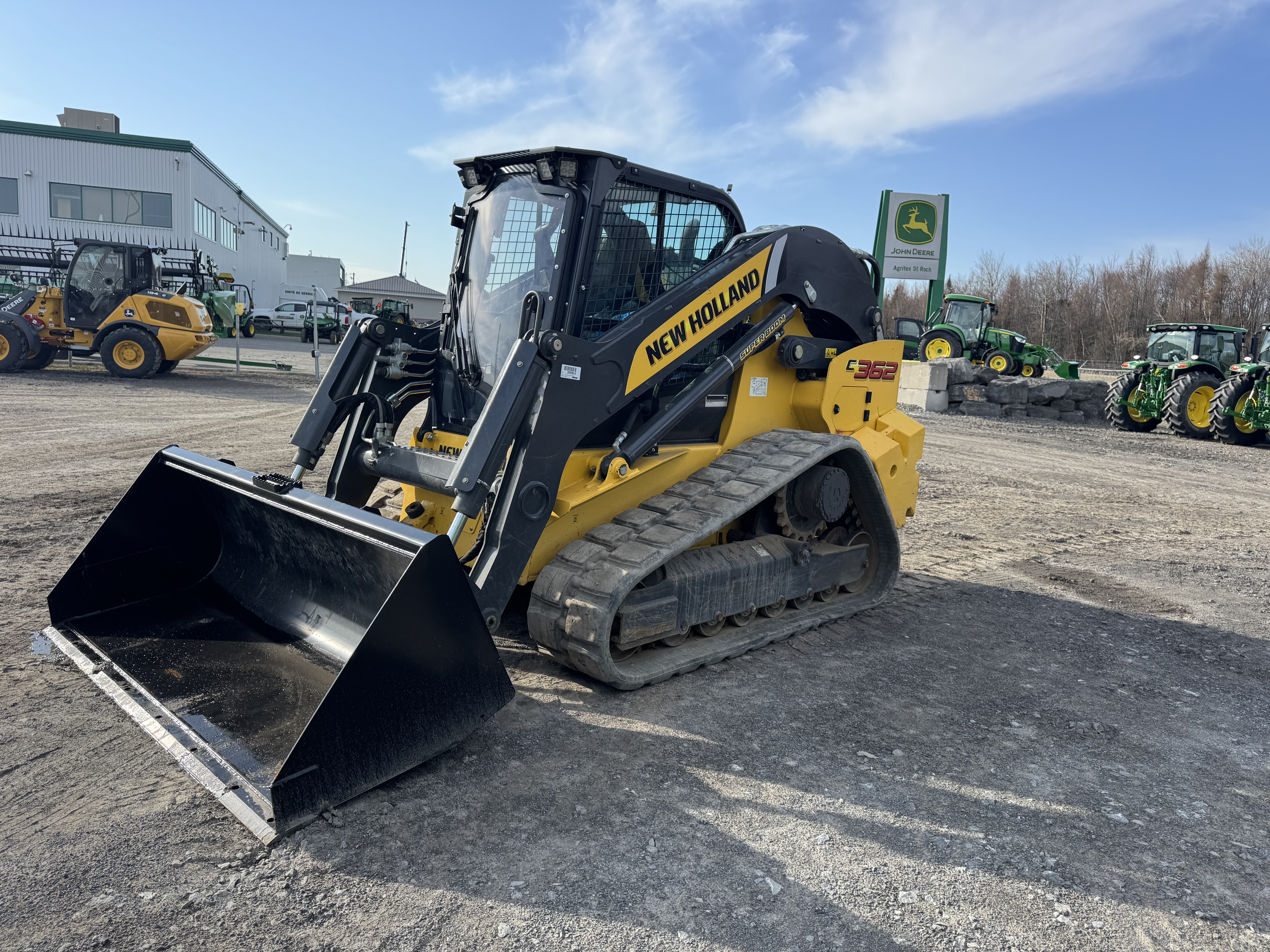 New Holland C362