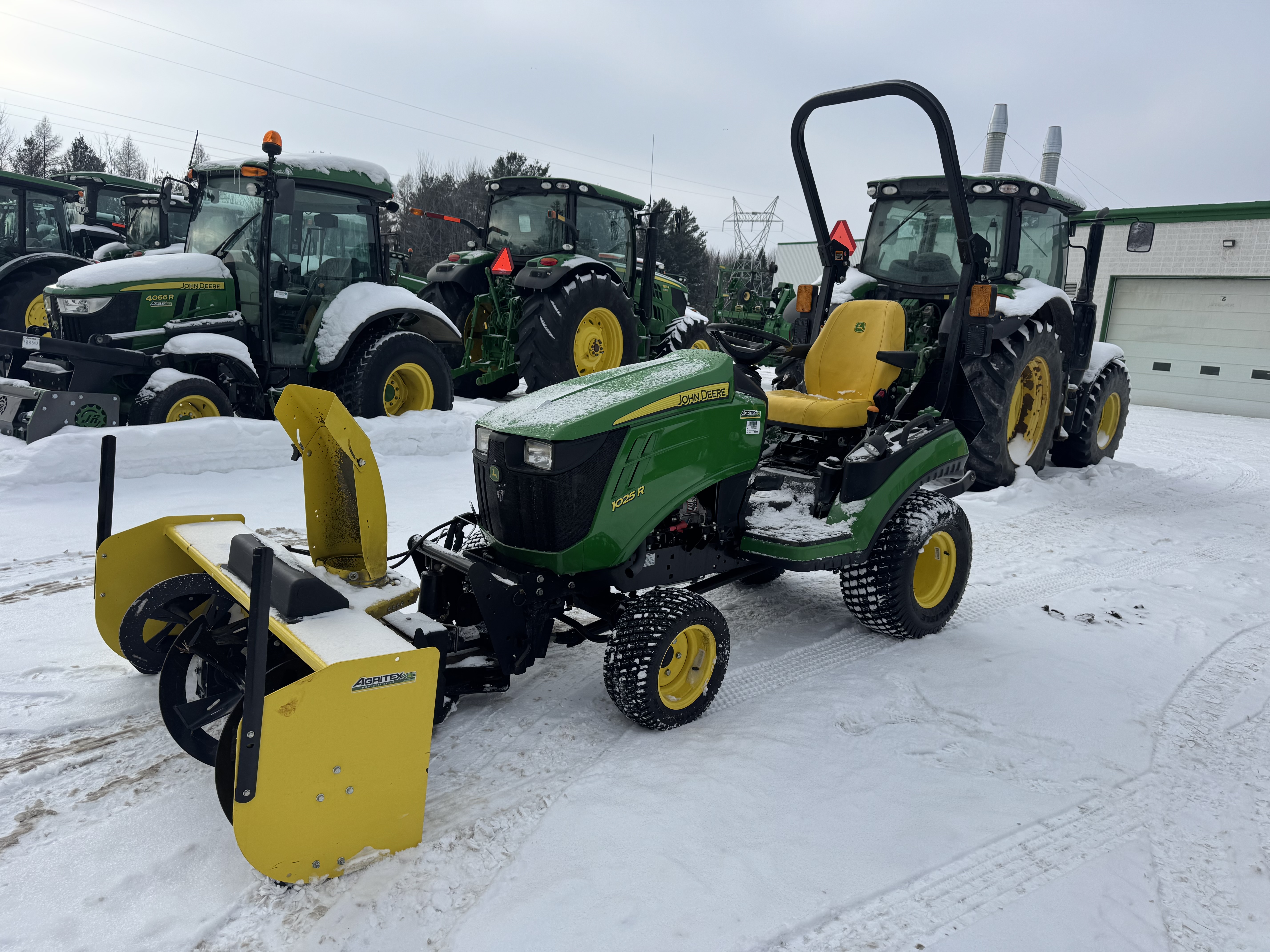 John Deere 1025R
