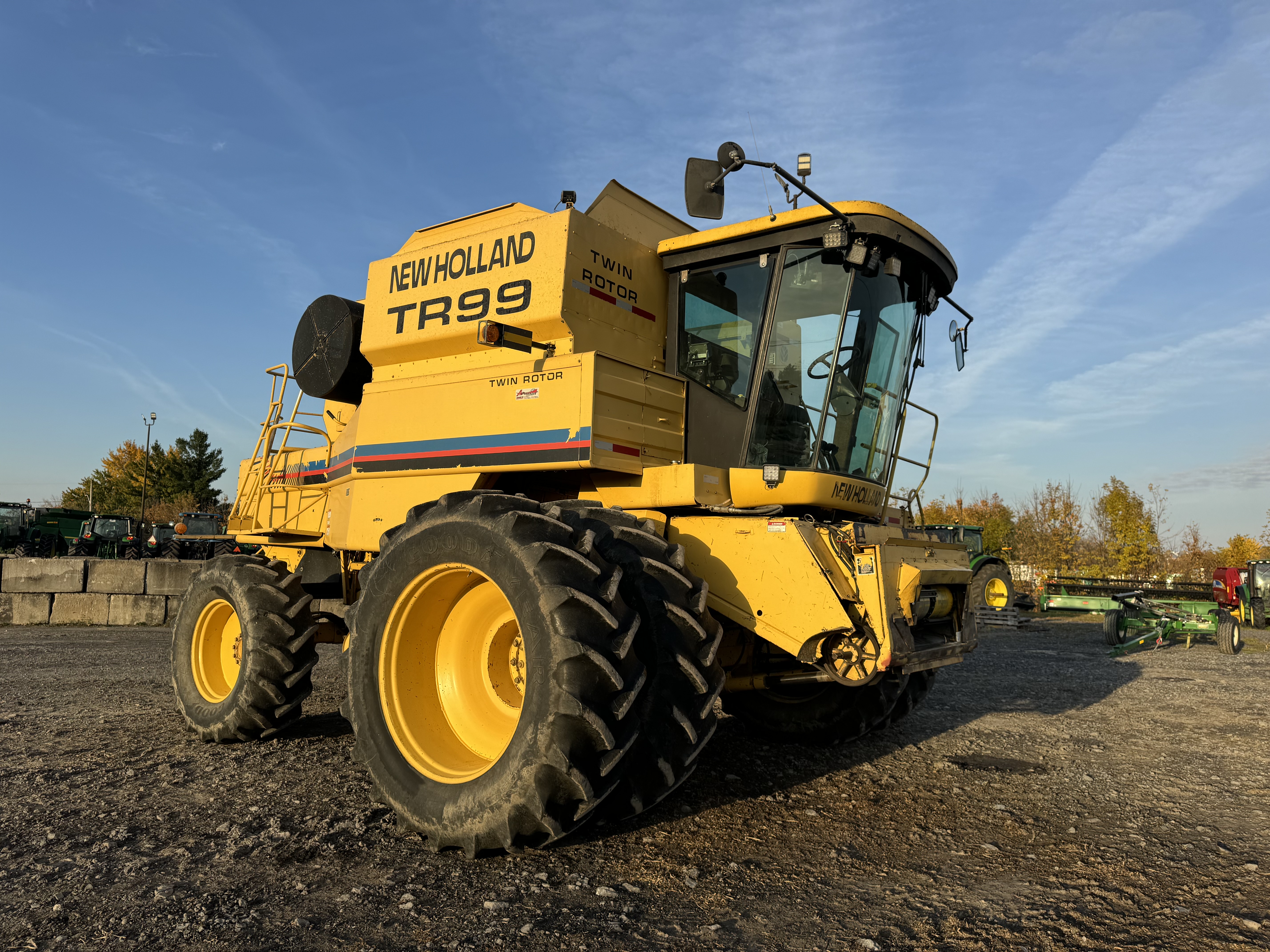 New Holland TR99