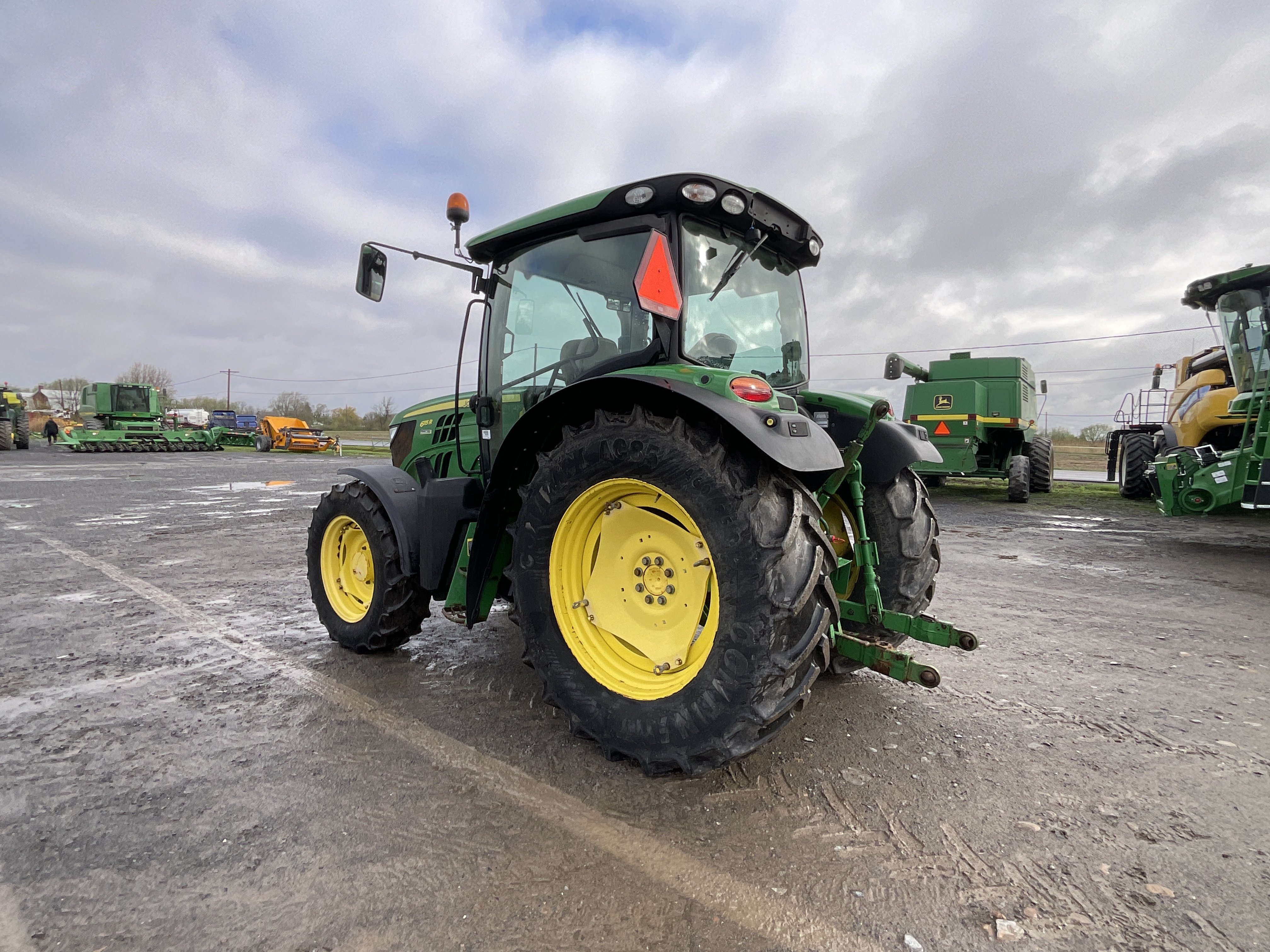 John Deere 6115R