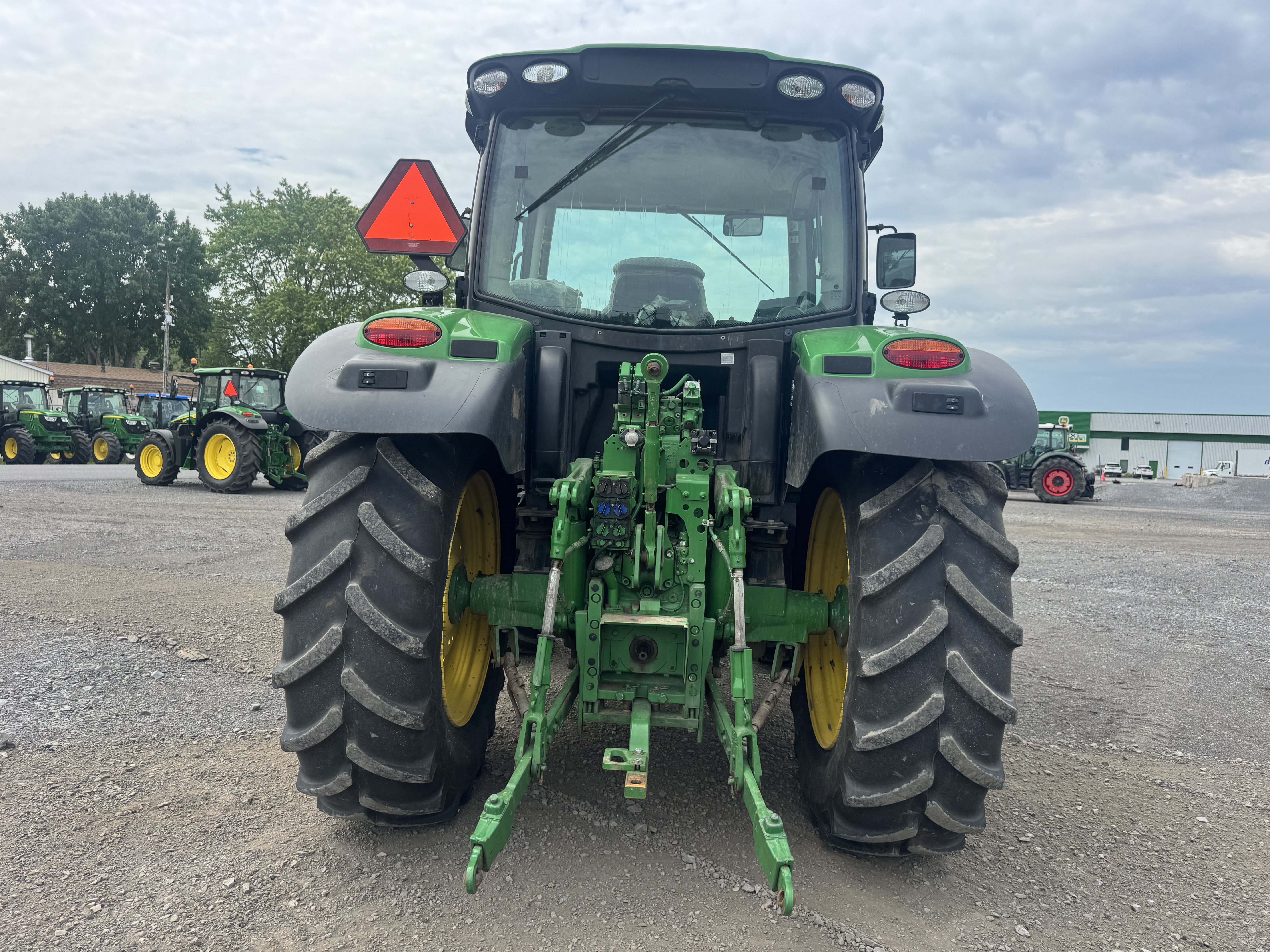 John Deere 6110R