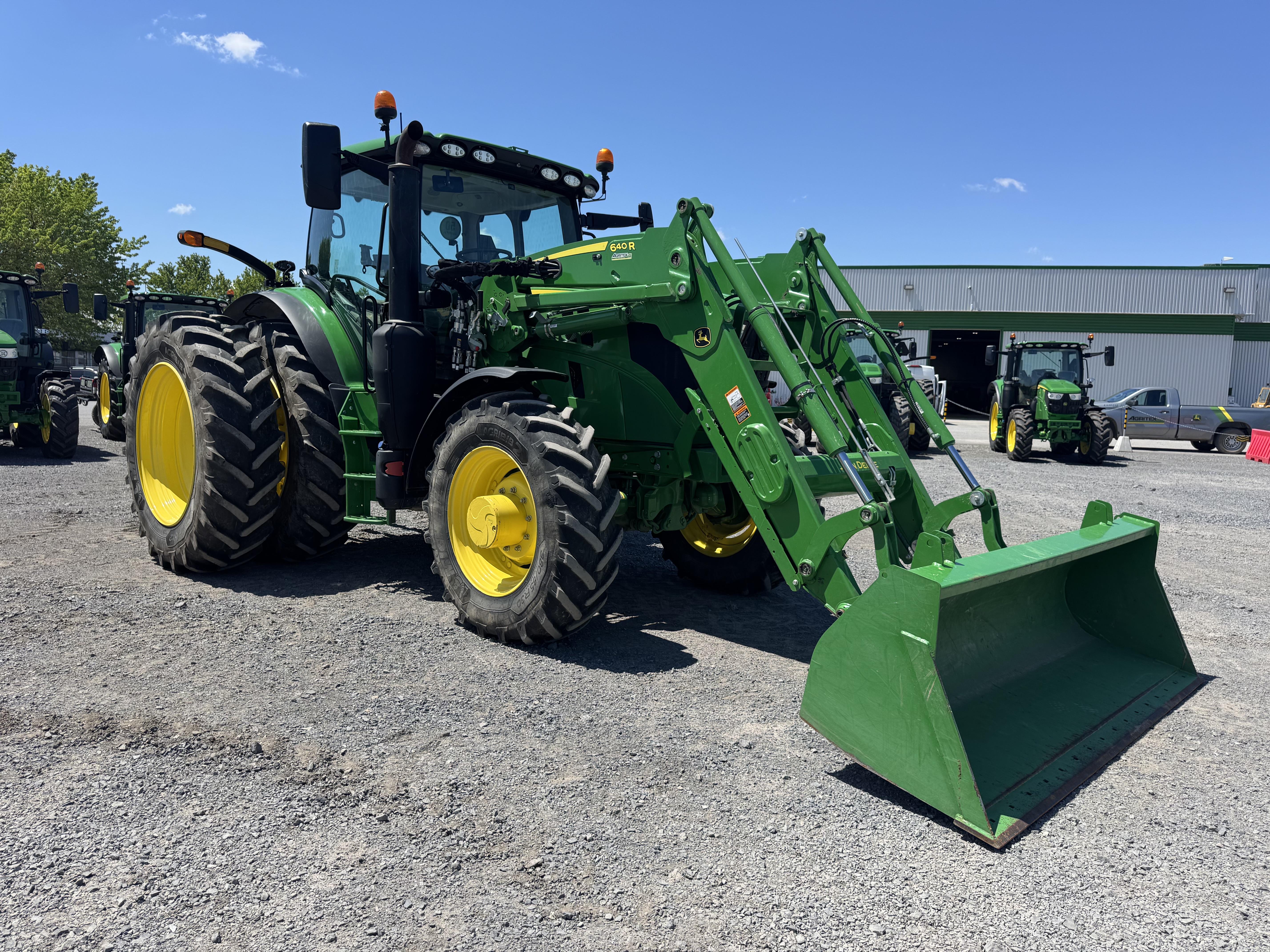 John Deere 6R 145