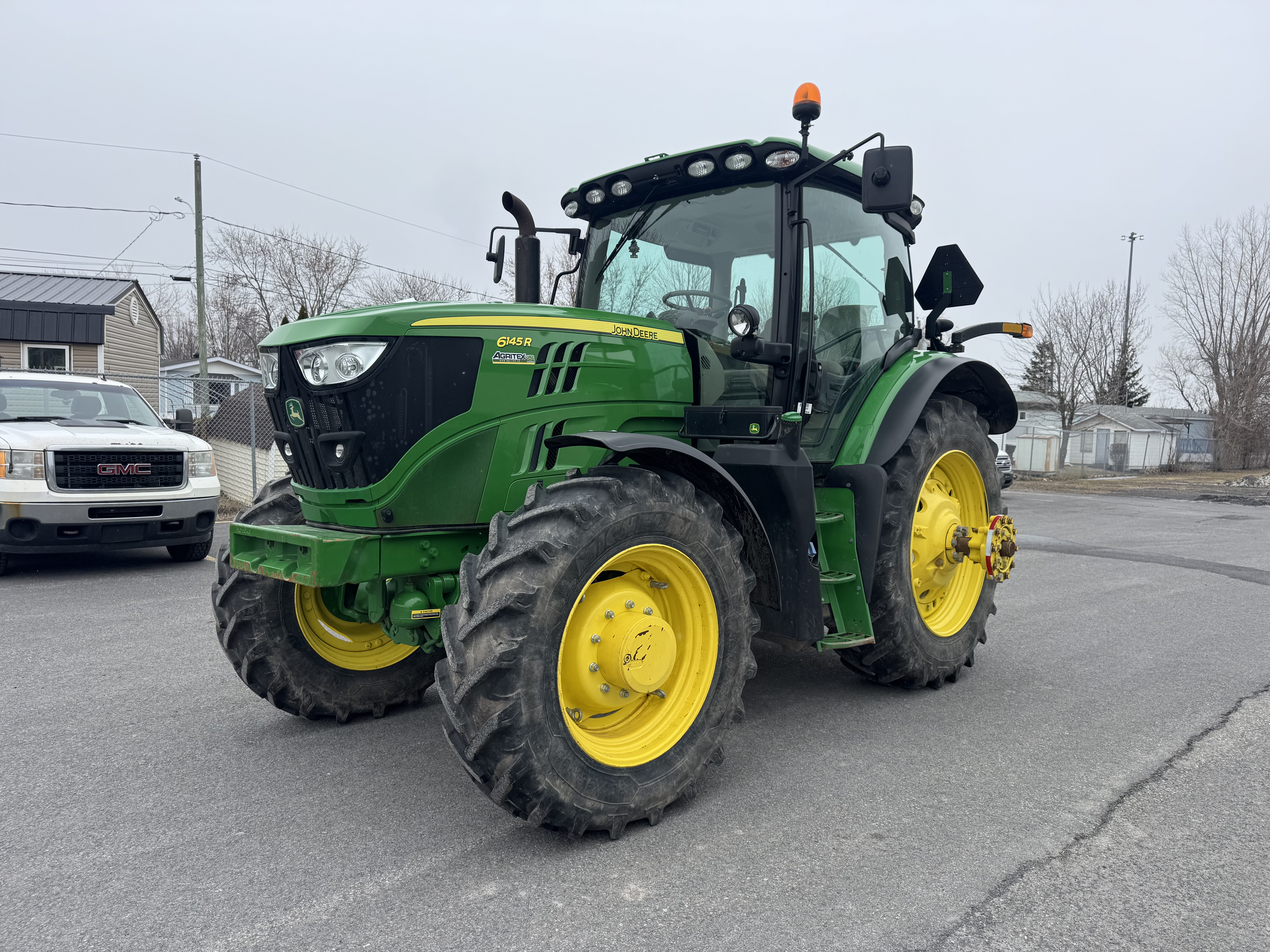 John Deere 6145R