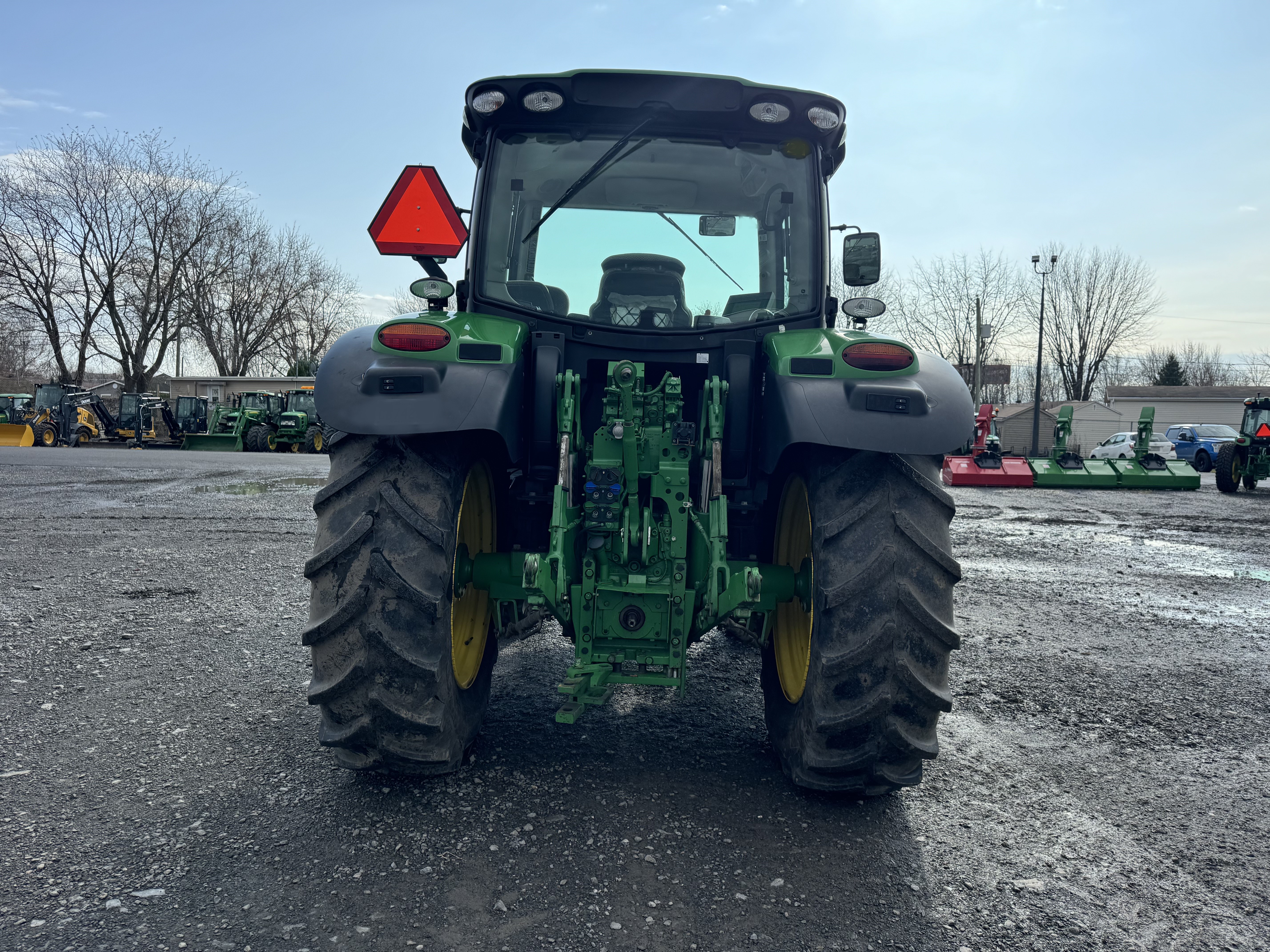 John Deere 6110R 