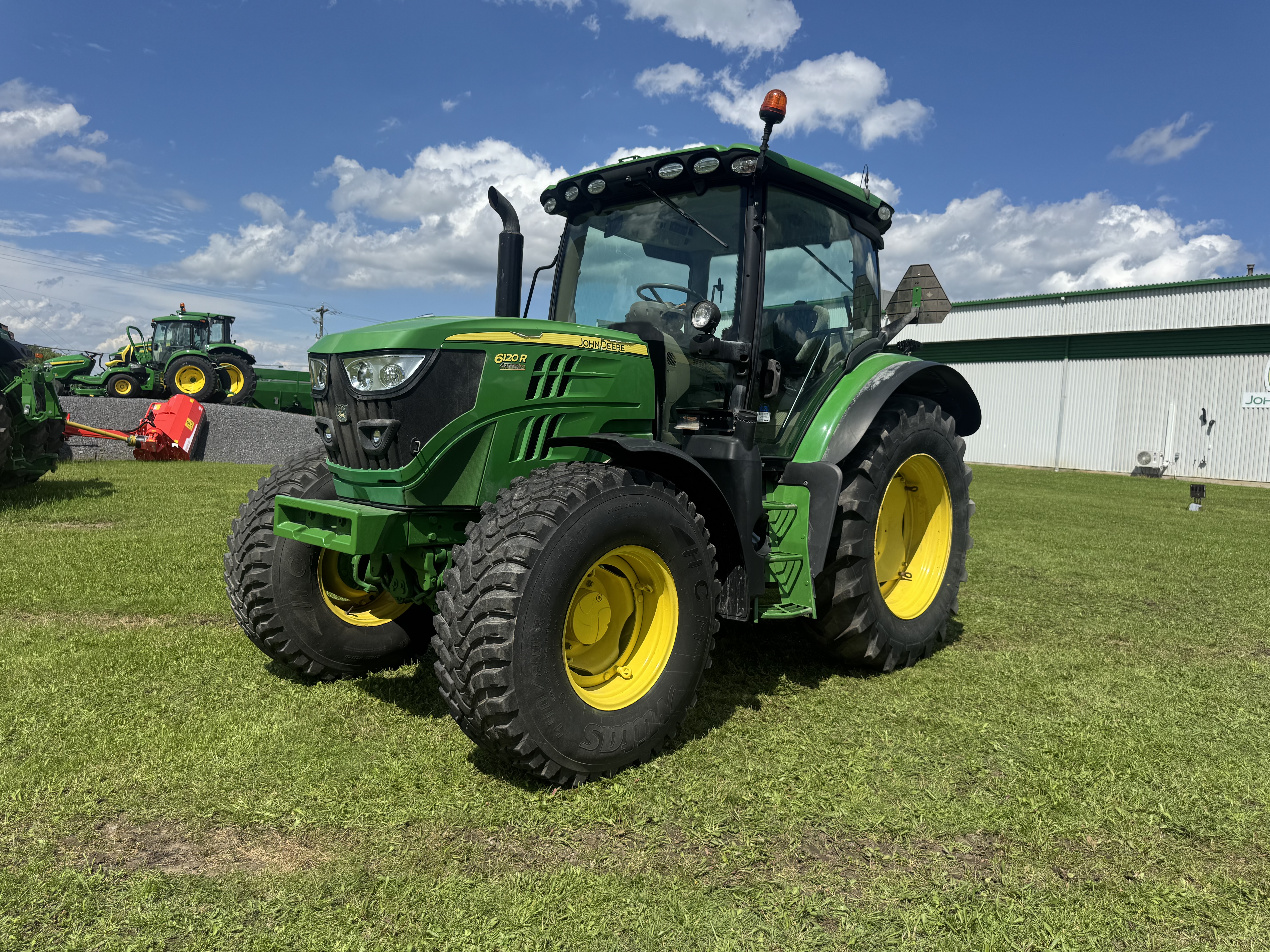 John Deere 6120R