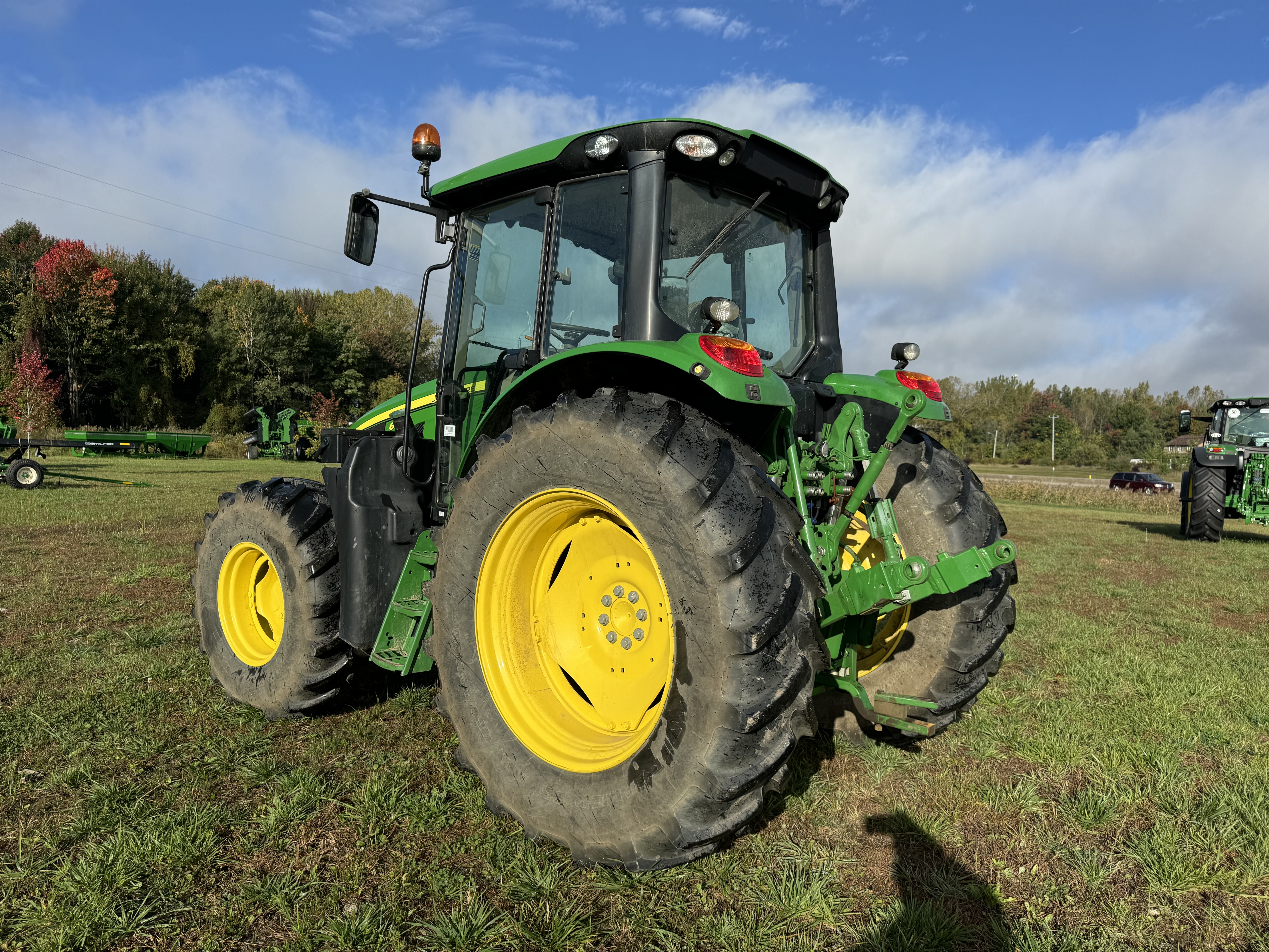 John Deere 6110M 