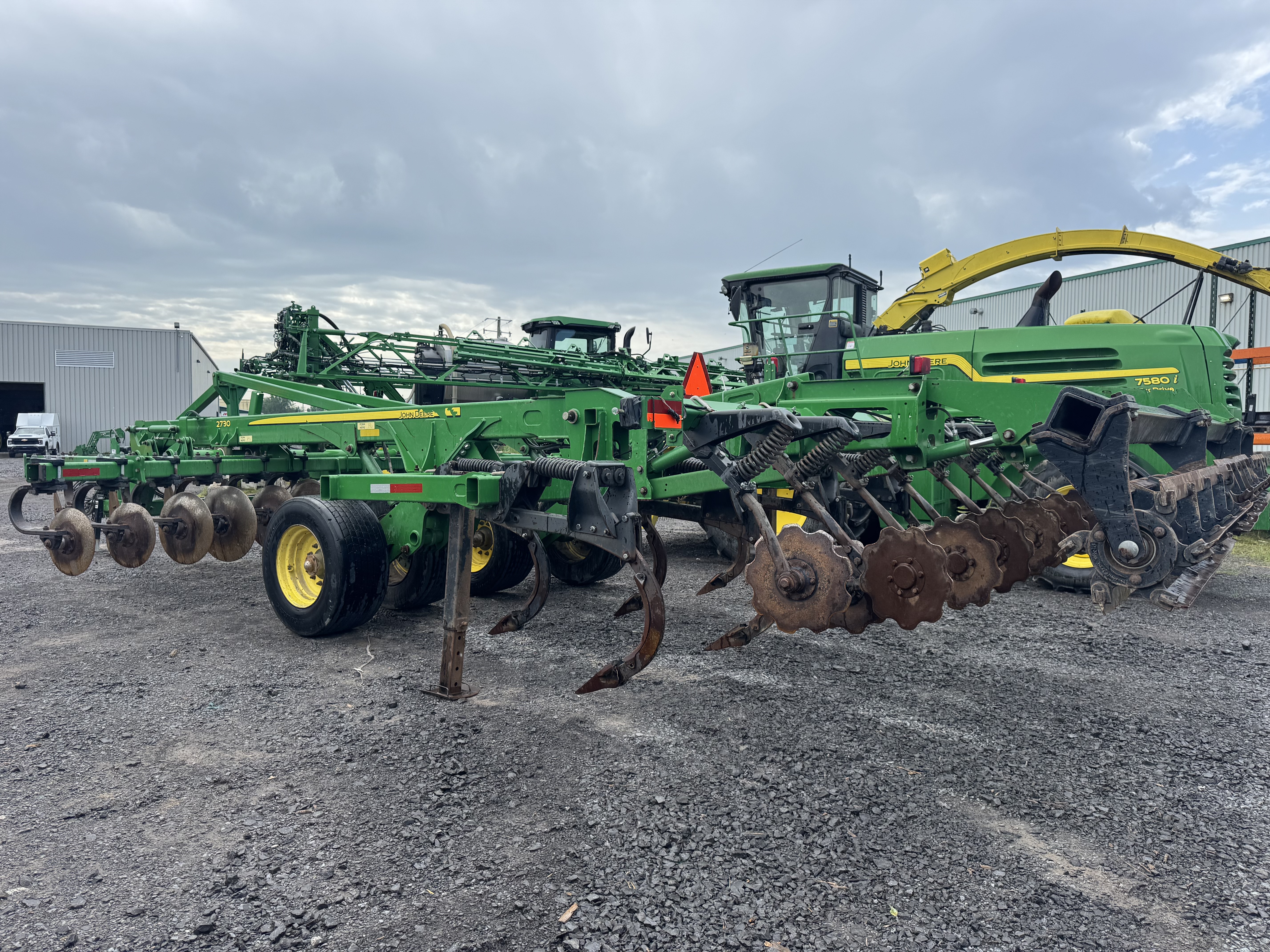 John Deere 2730