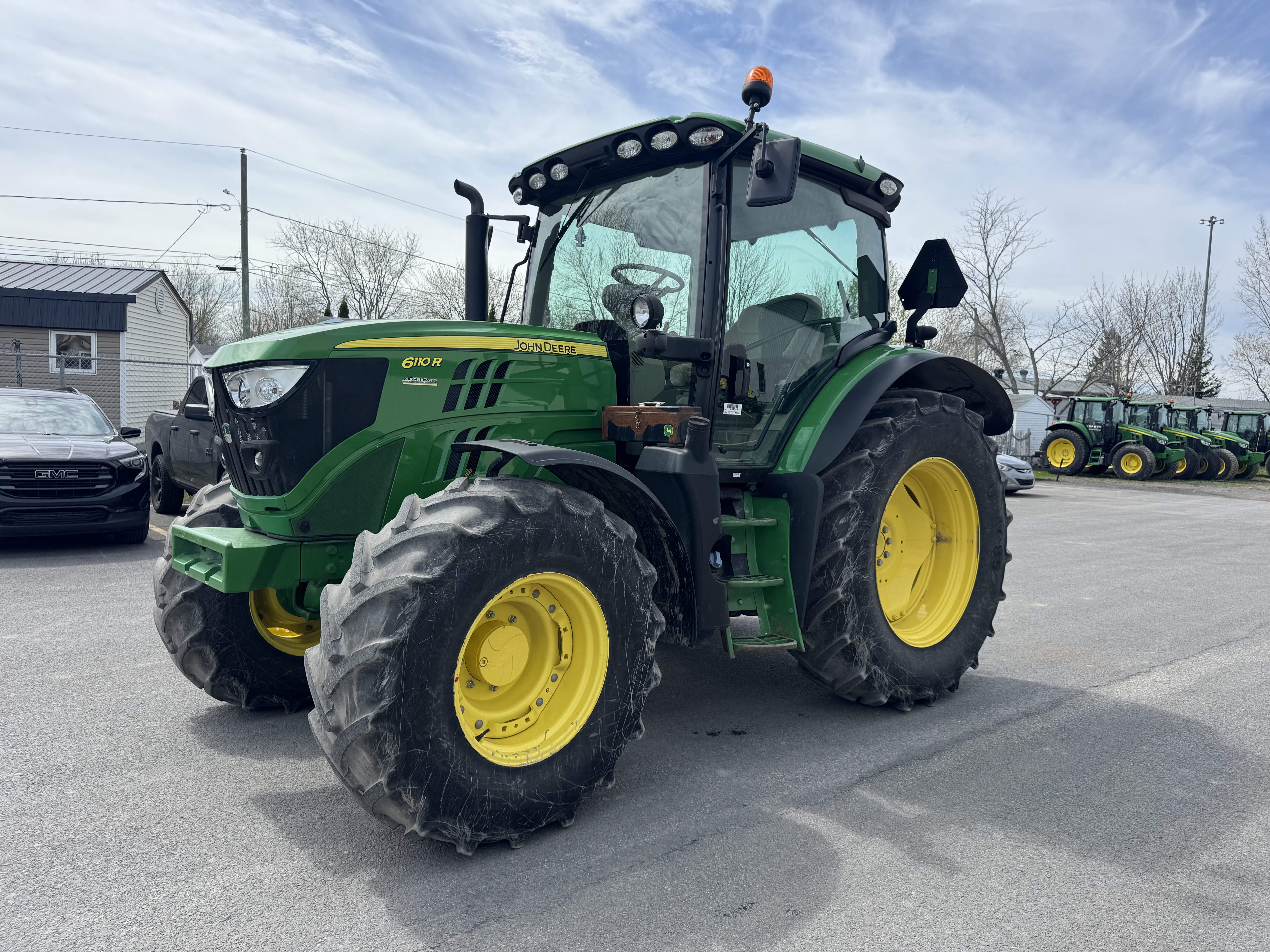 John Deere 6110R
