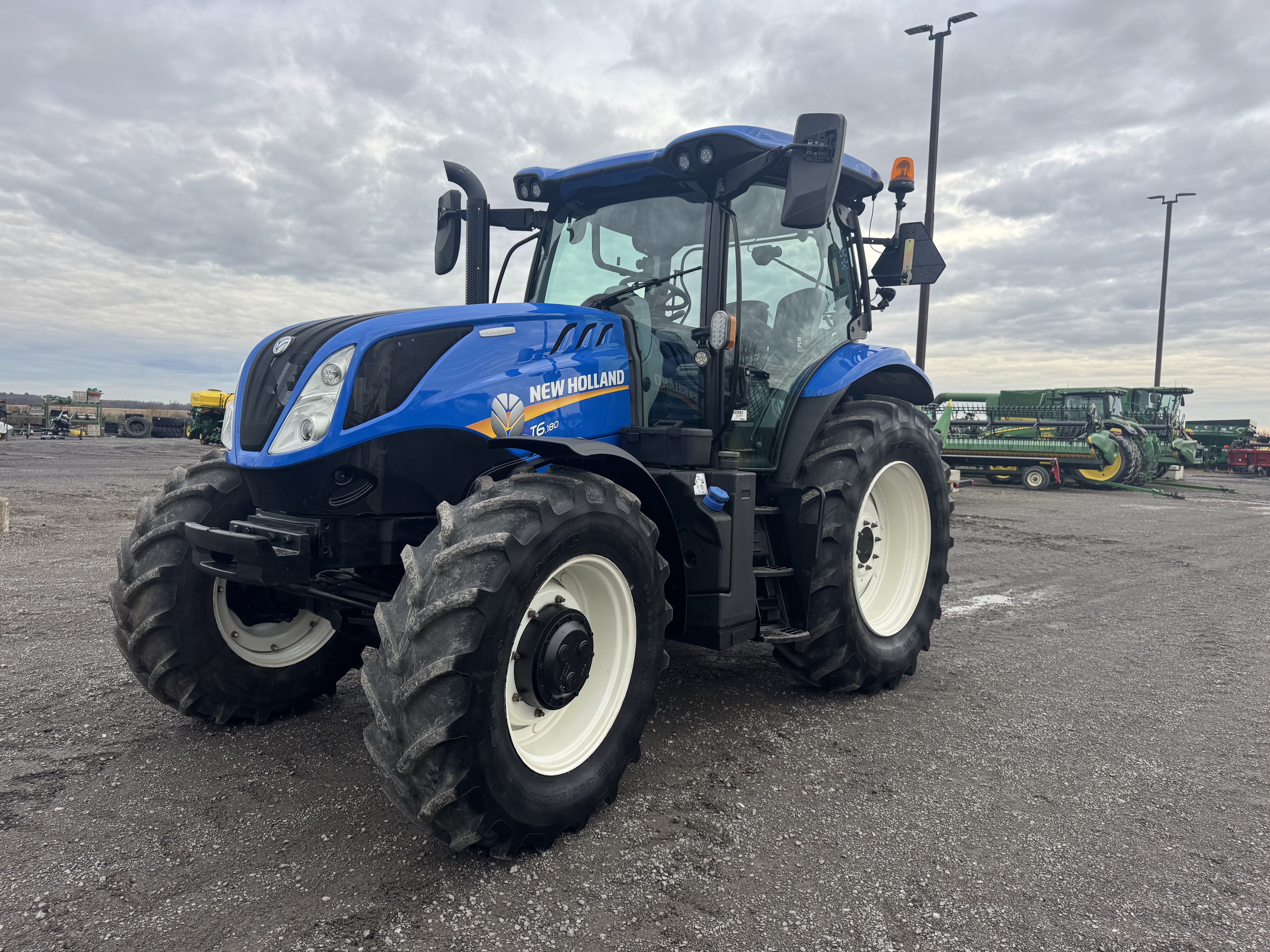 New Holland T6.180