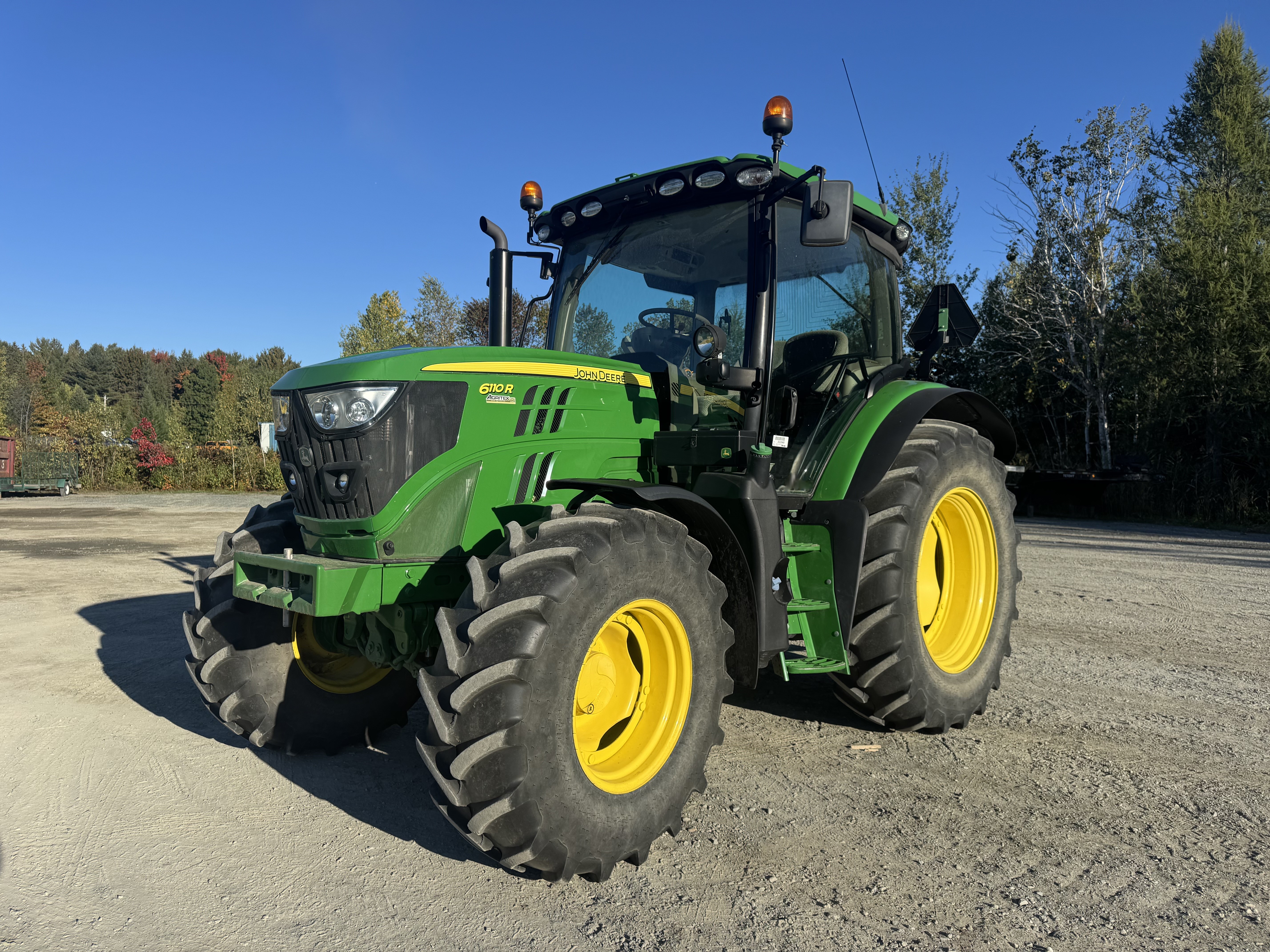 John Deere 6110R