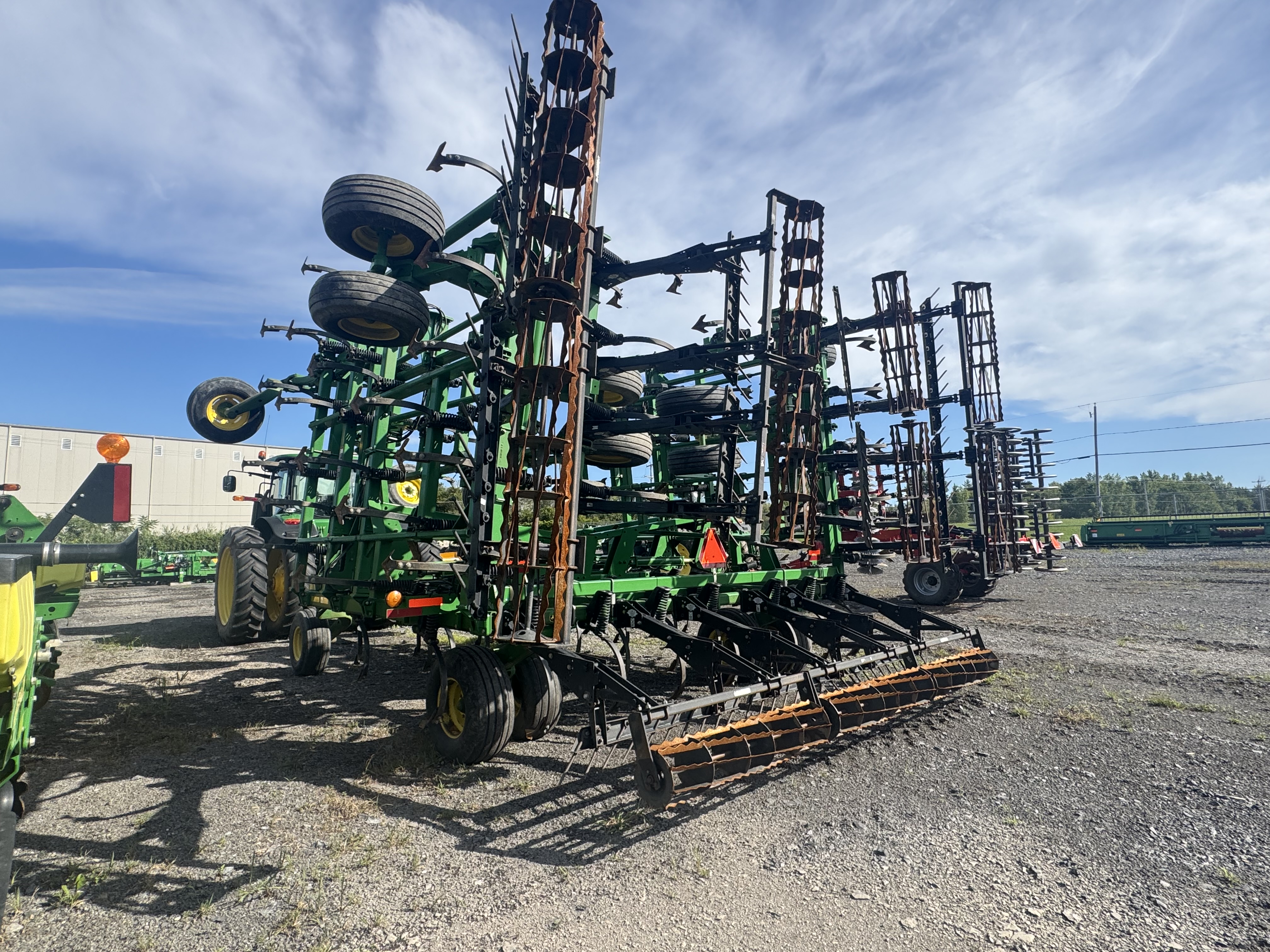 John Deere 2210