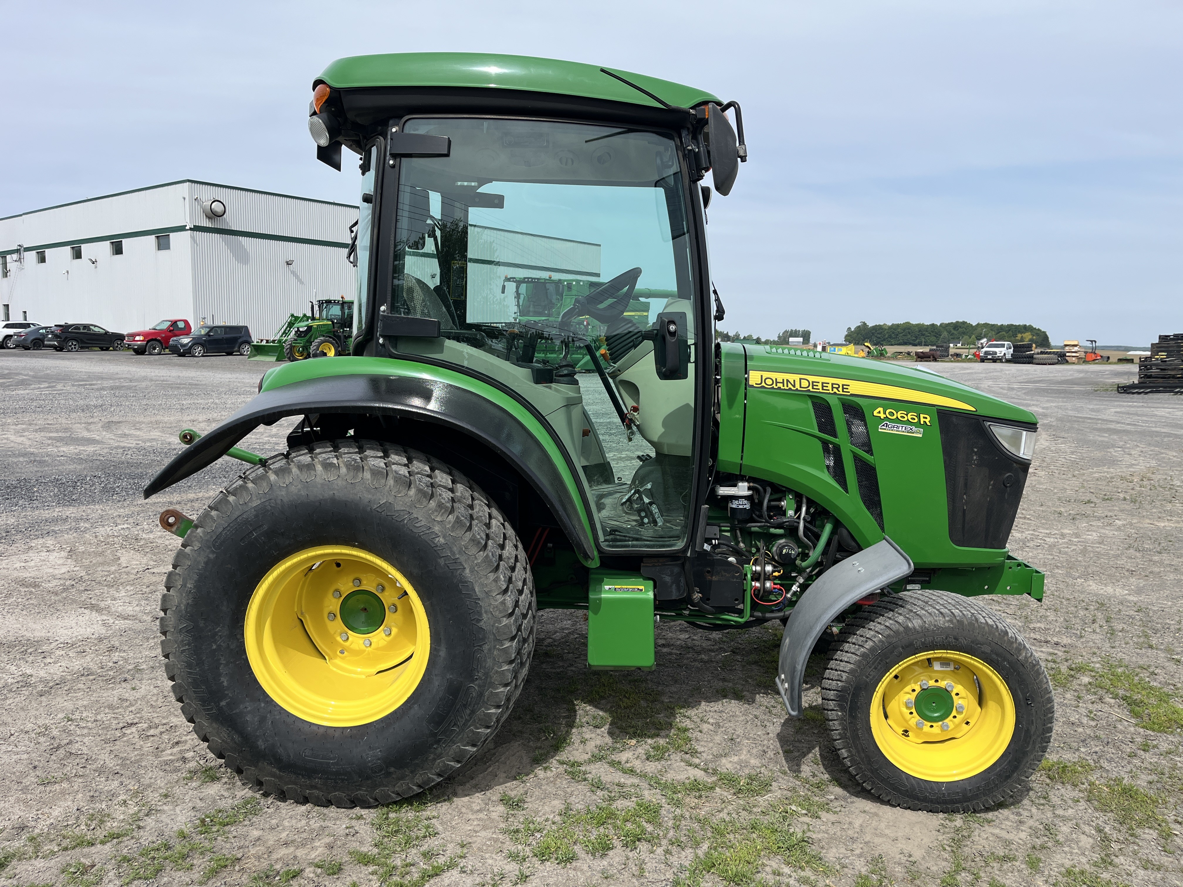 John Deere 4066R TURF 