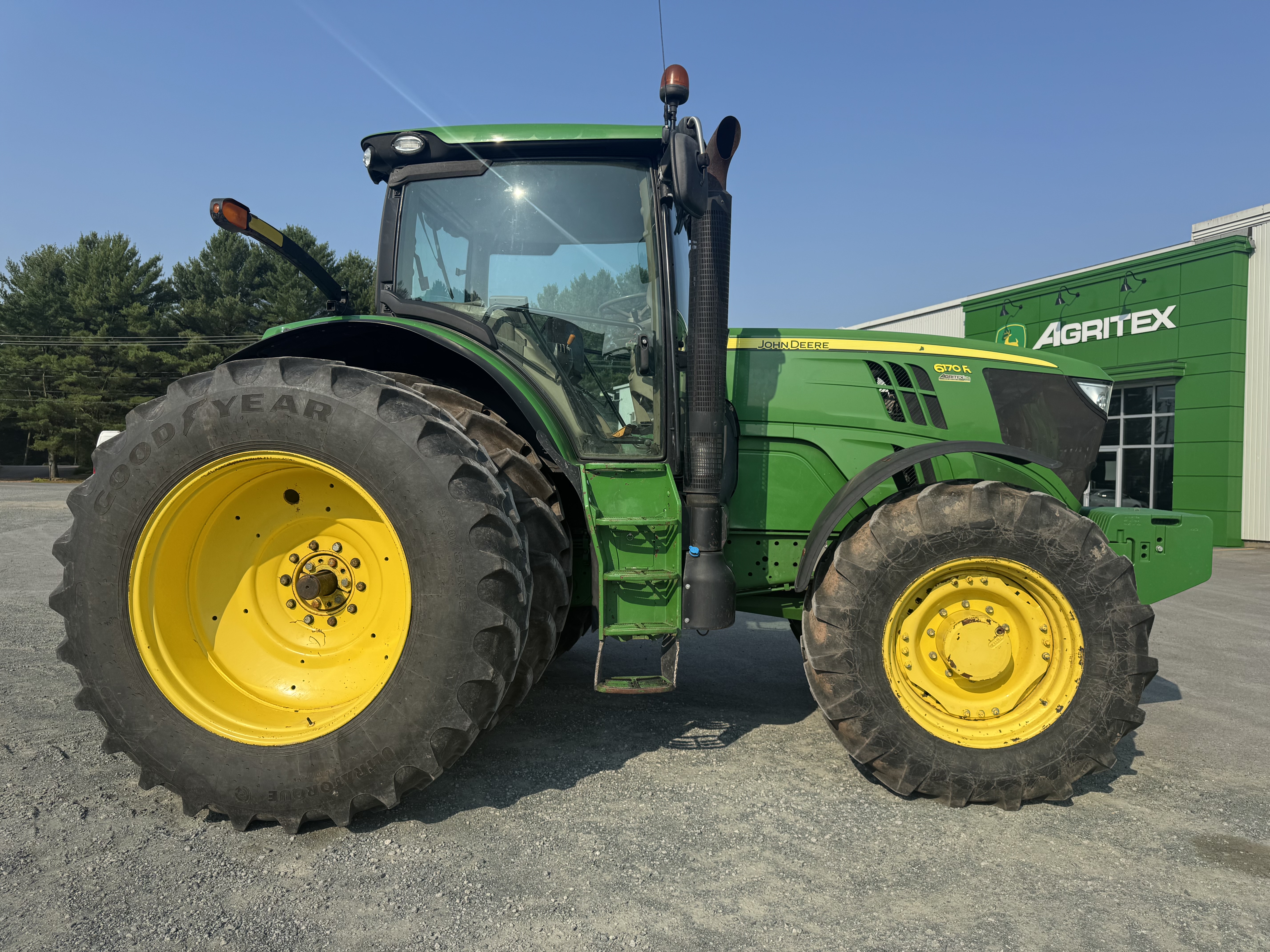 John Deere 6170R
