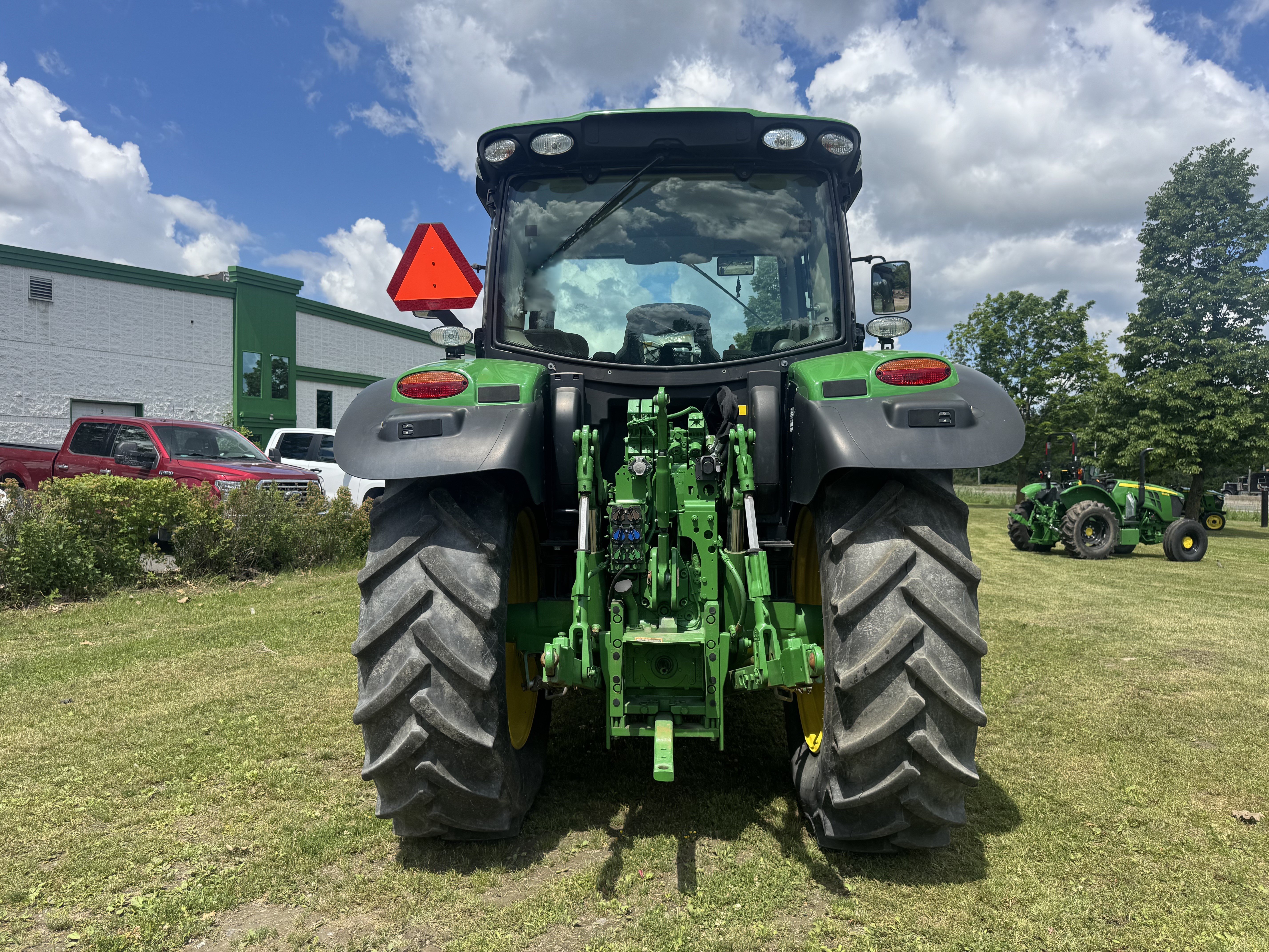 John Deere 6110R