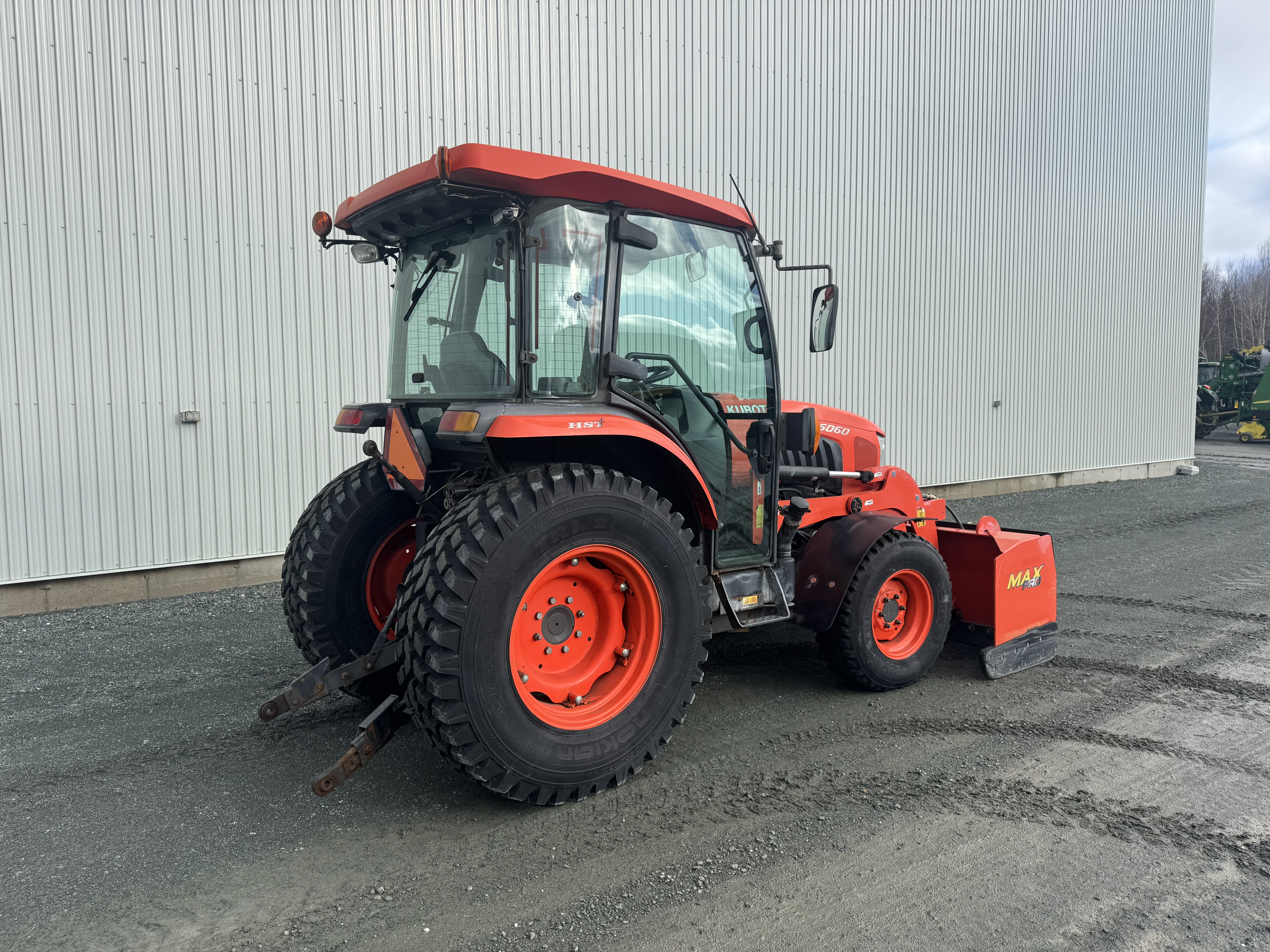 Kubota L6060 GRATTE NOKIAN    