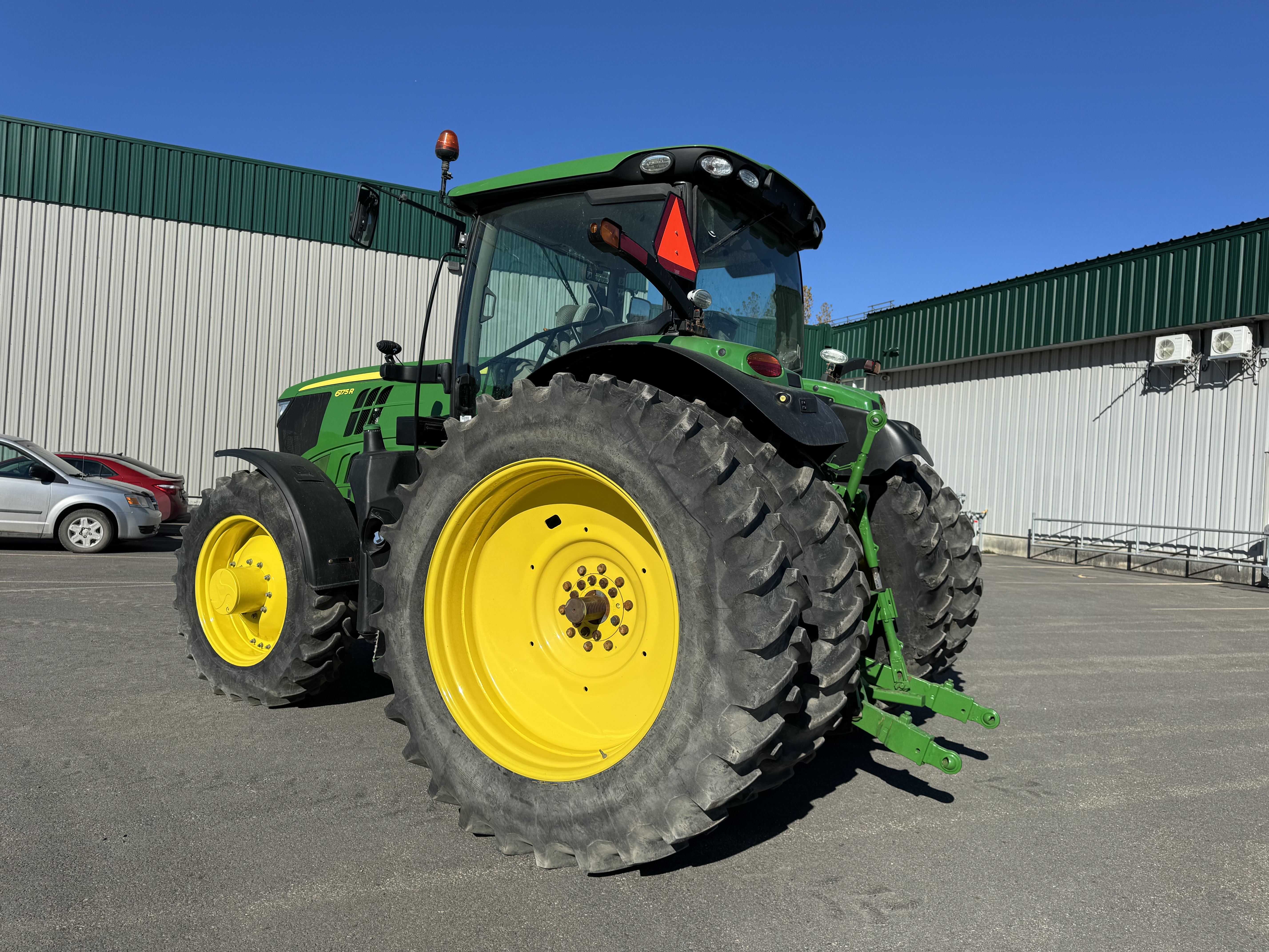 John Deere 6175R