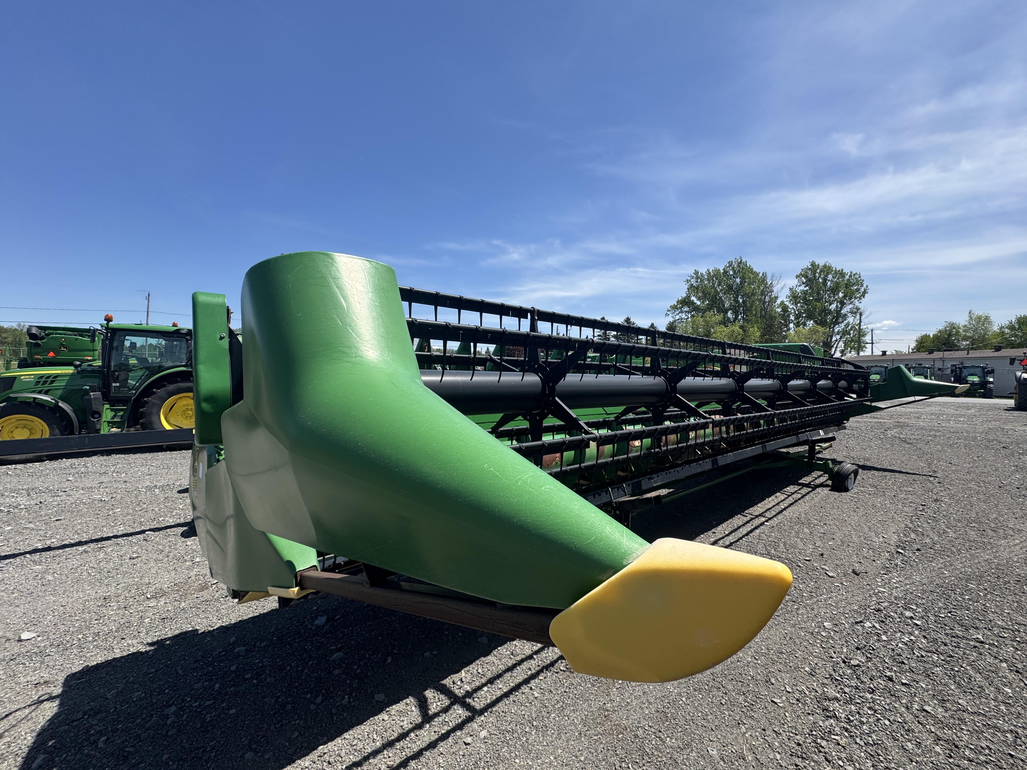 John Deere 635F