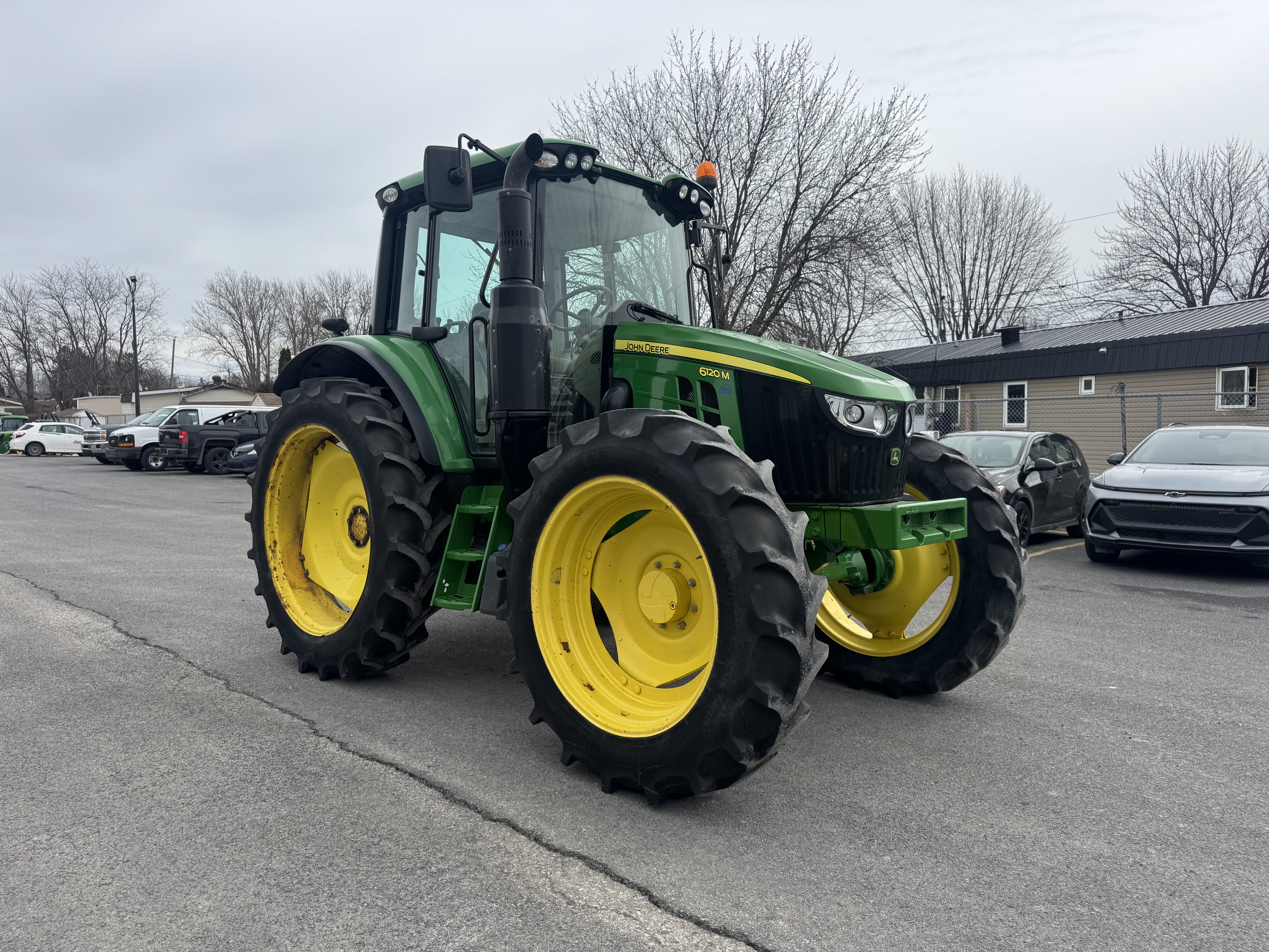 John Deere 6120M 