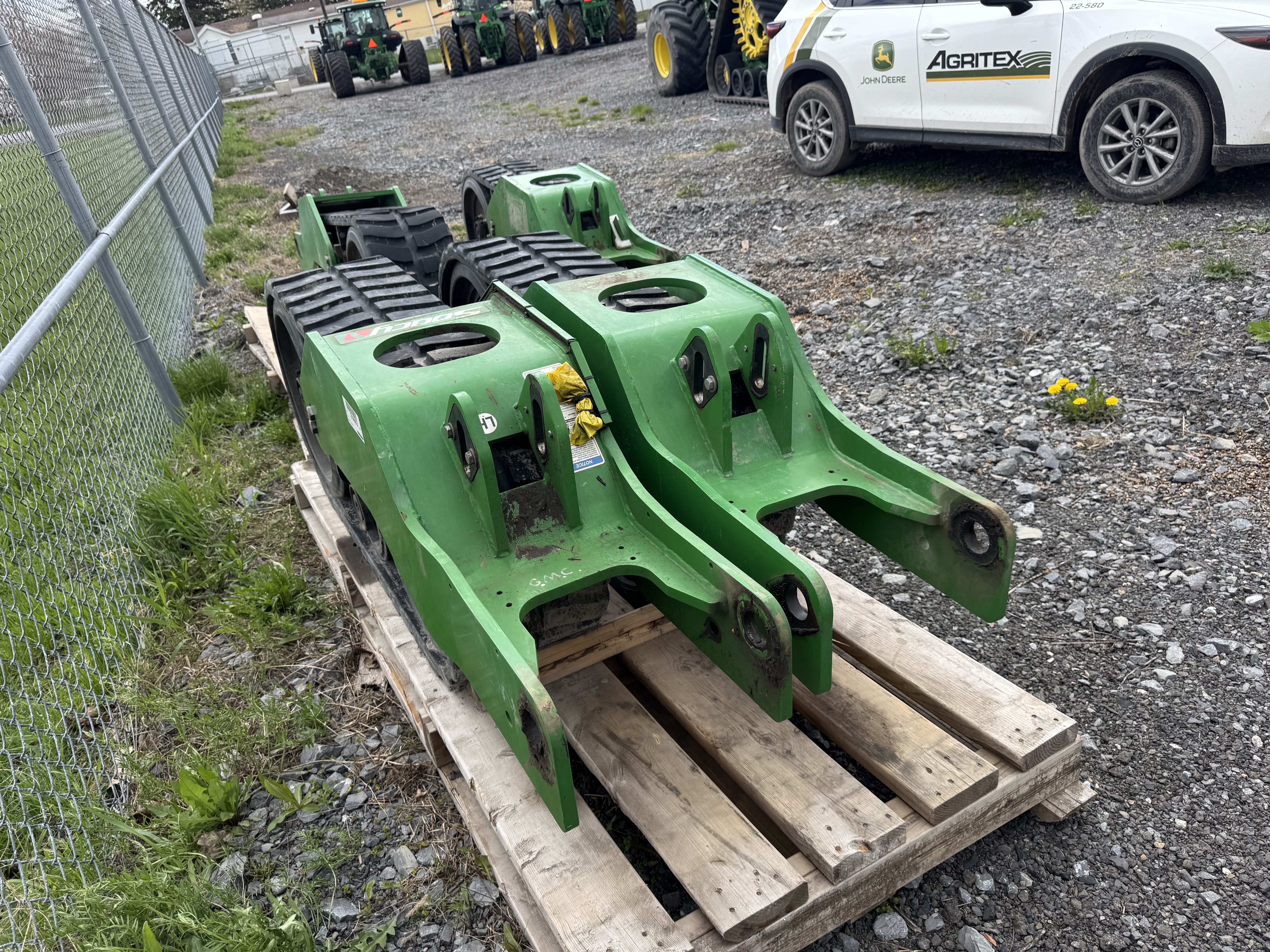 John Deere TRACK PLANTEUR