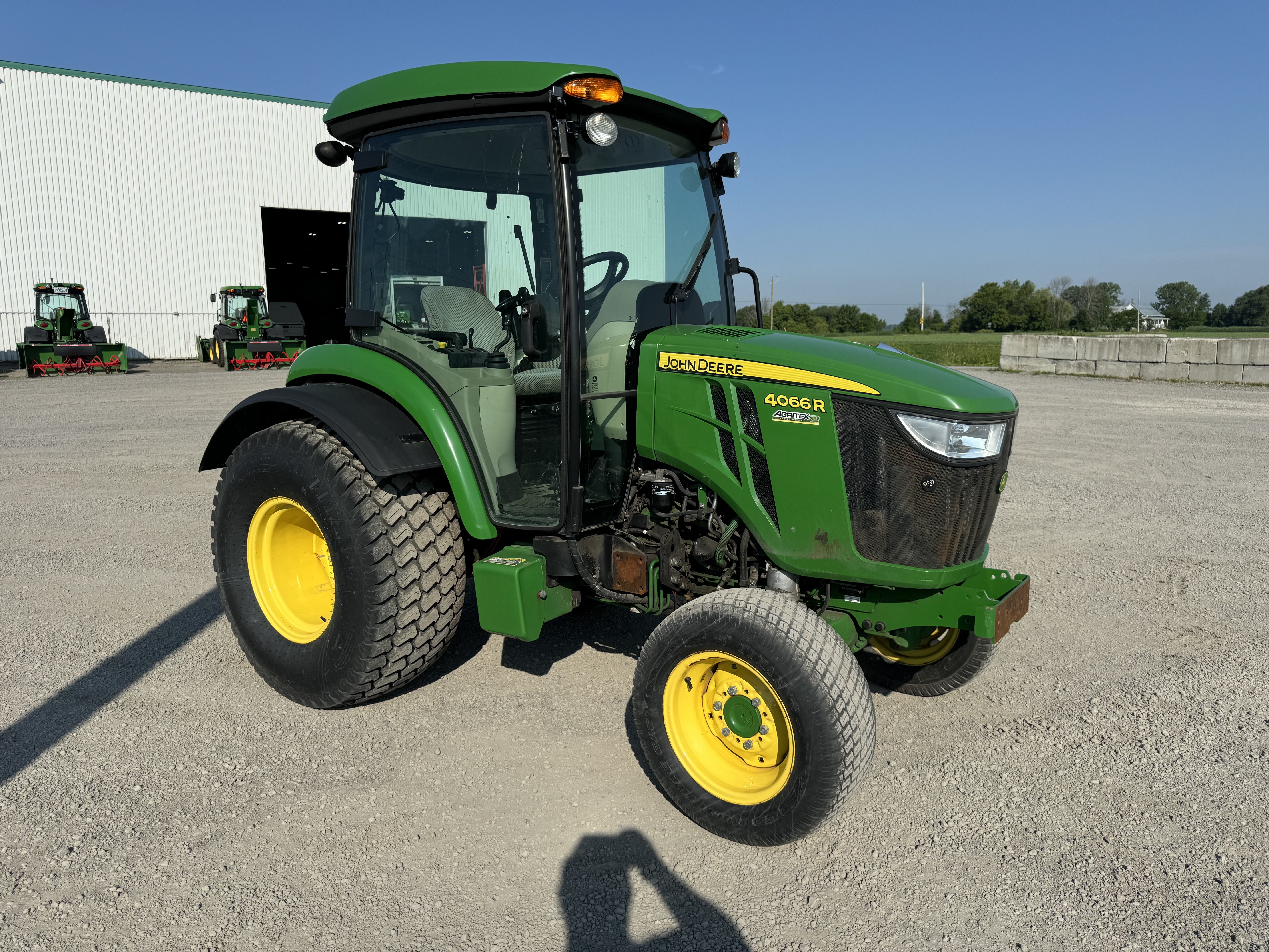 John Deere 4066R TURF    