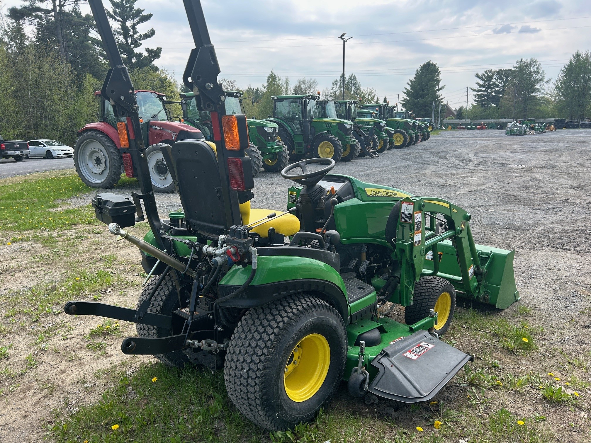 John Deere 1025R