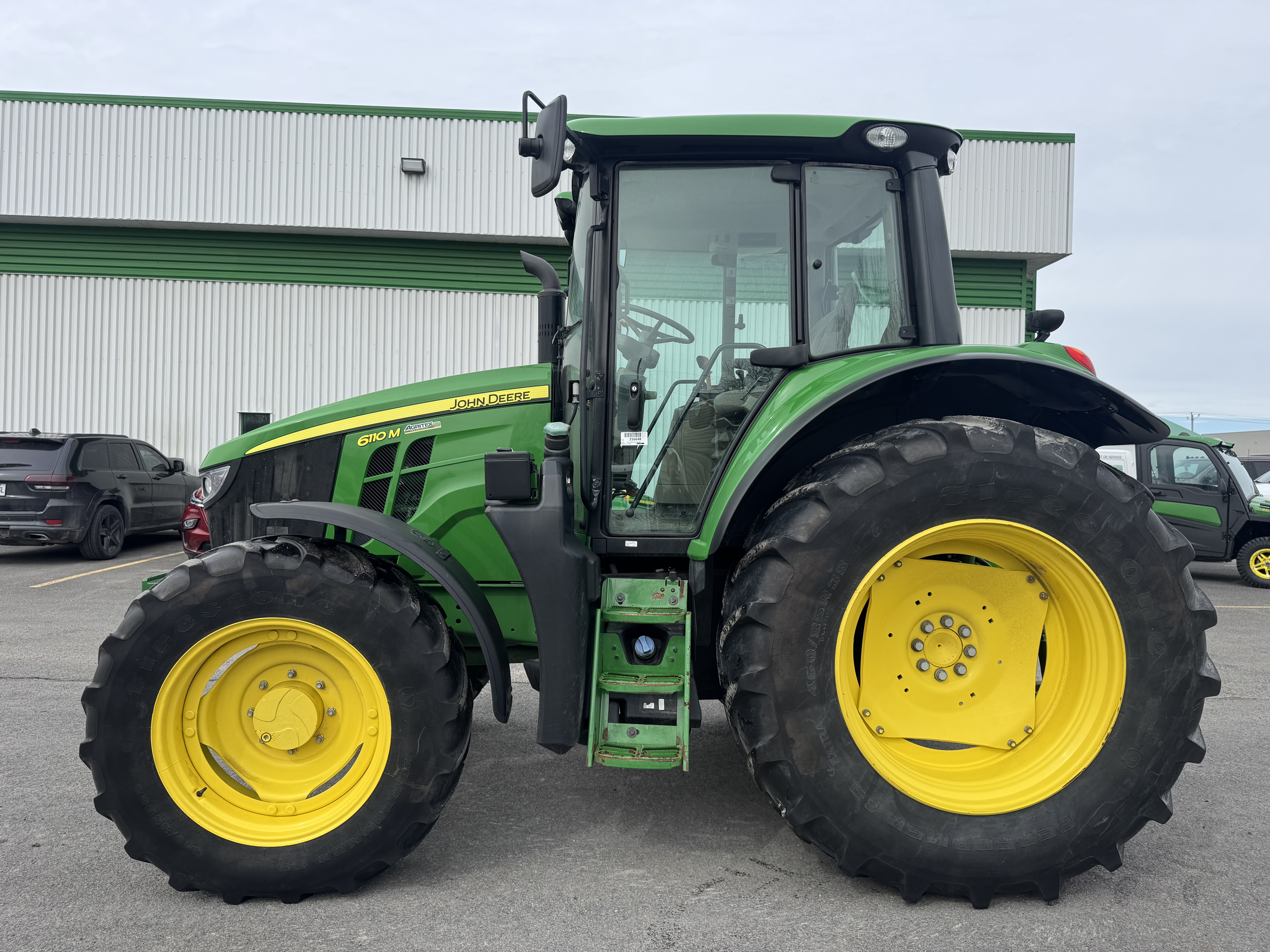 John Deere 6110M 
