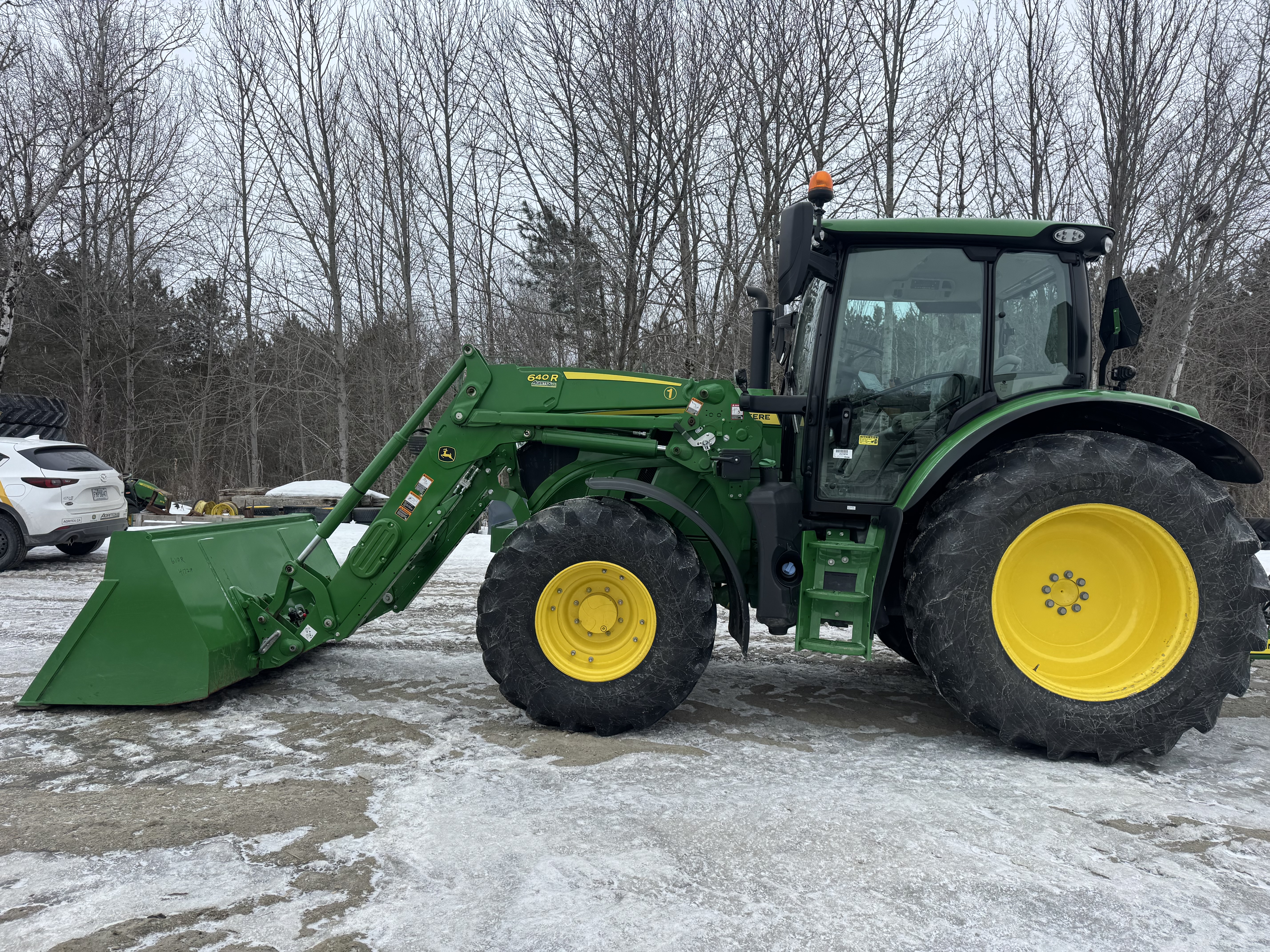 John Deere 6R 110