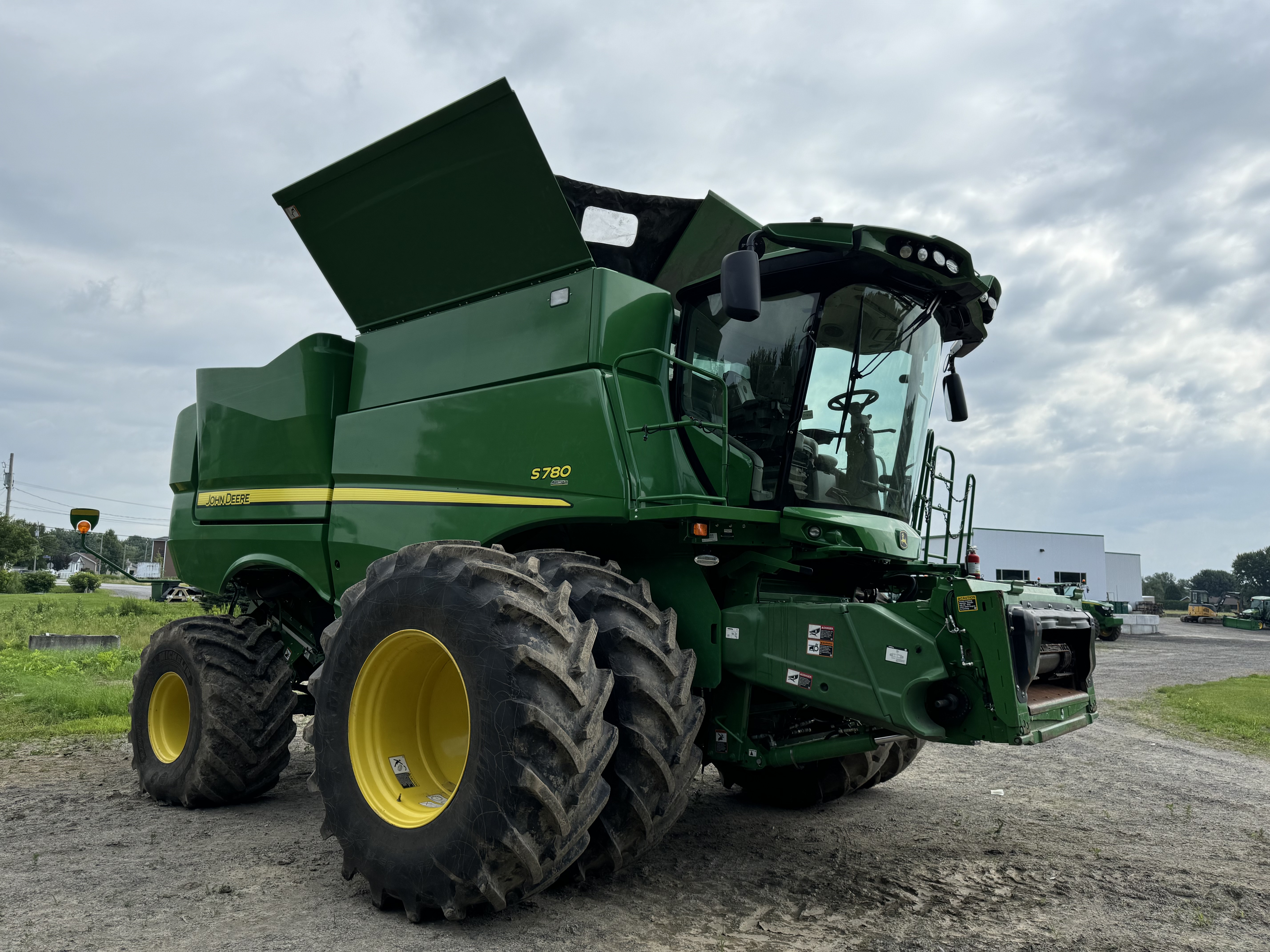 John Deere S780