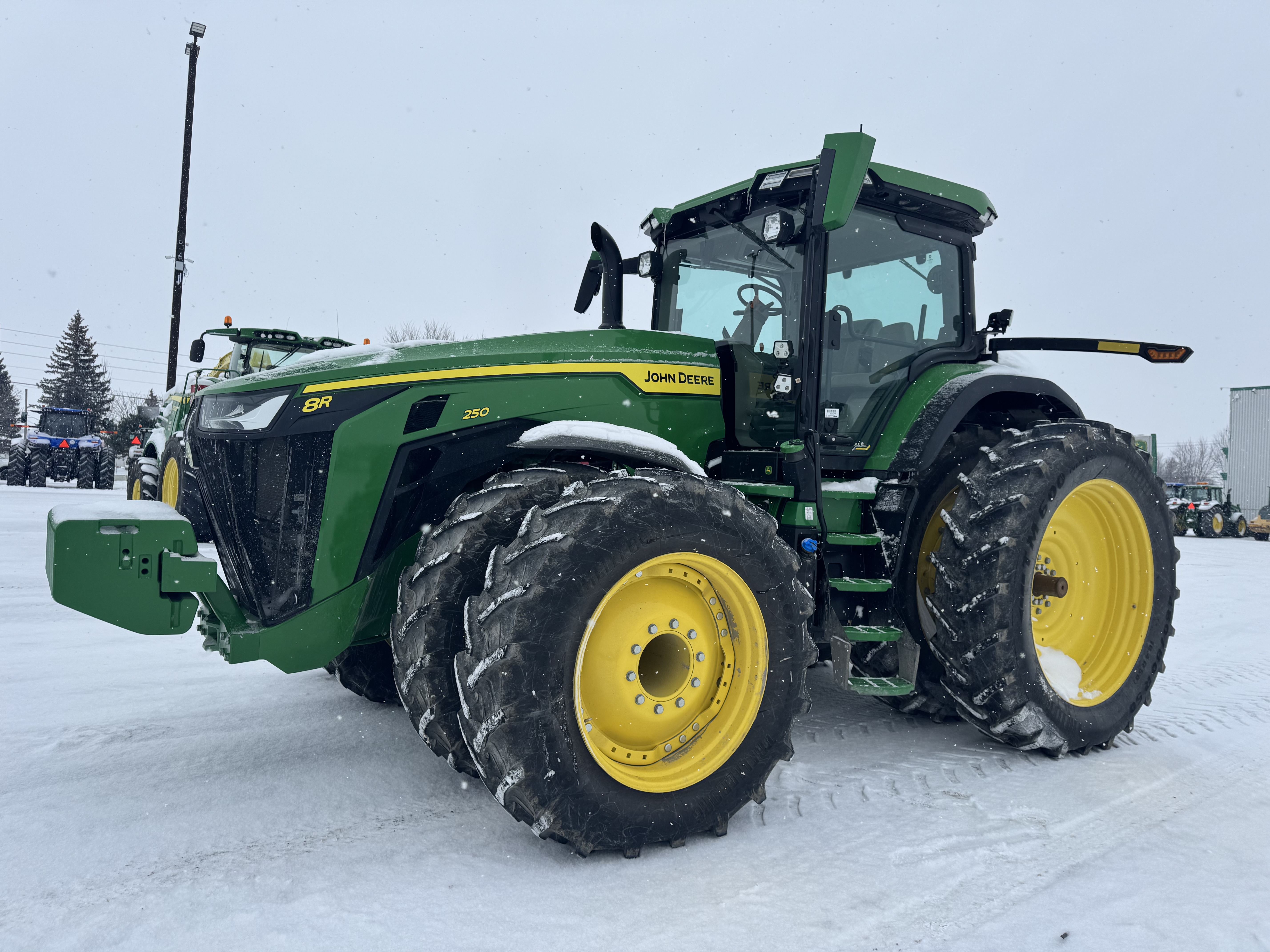 John Deere 8R 250