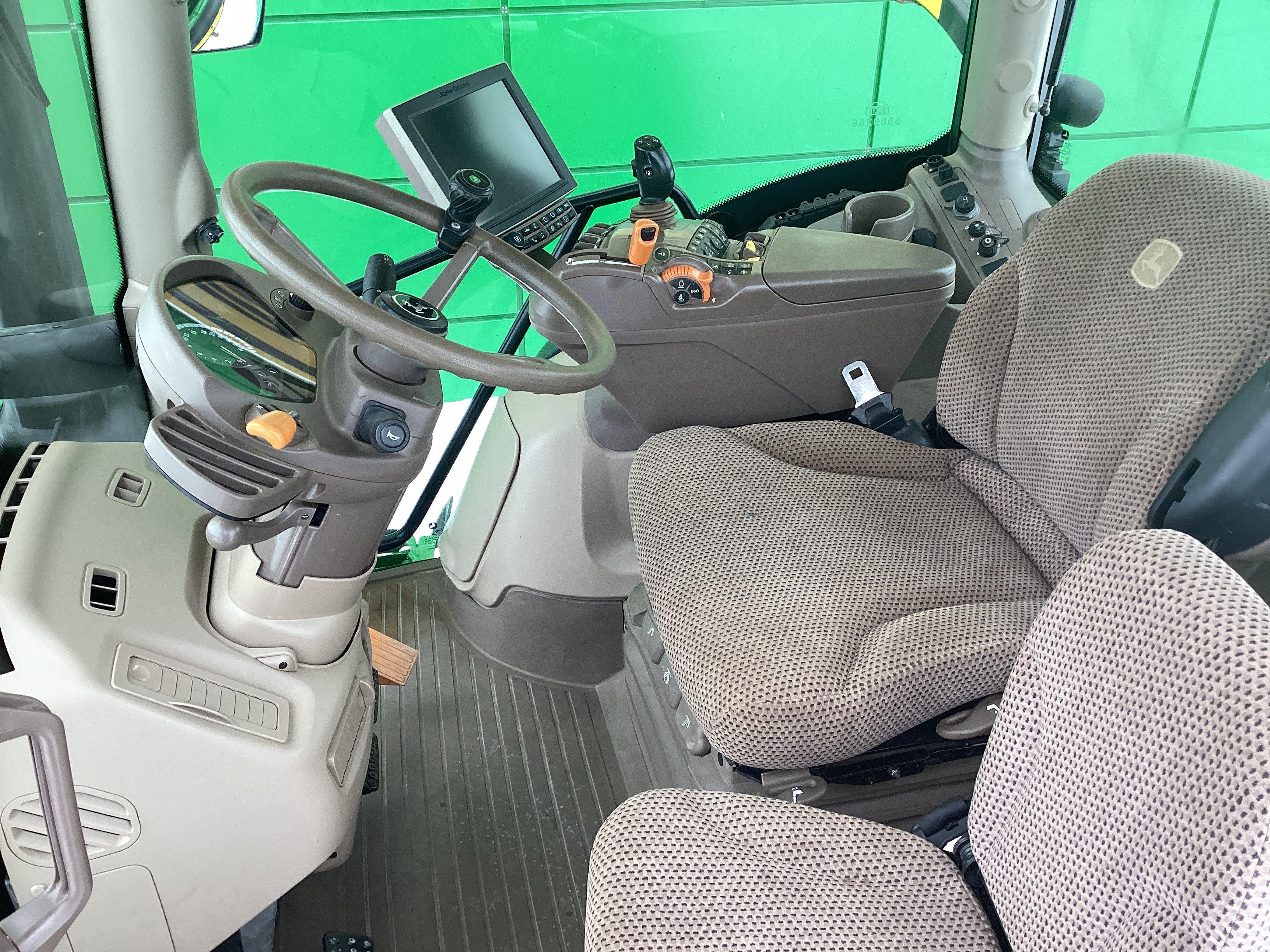 John Deere 6155R FRT HITCH PTO