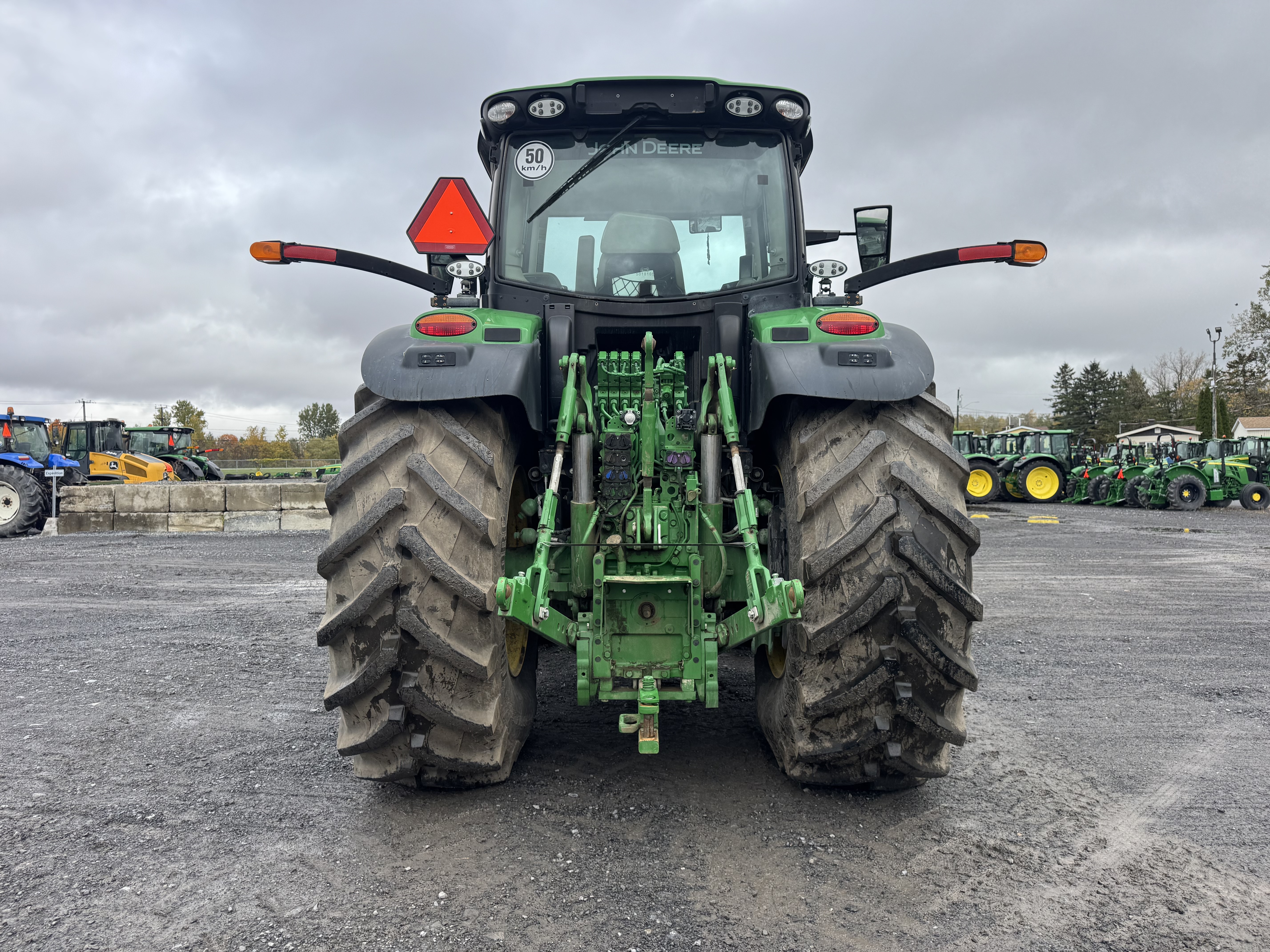 John Deere 6R 250