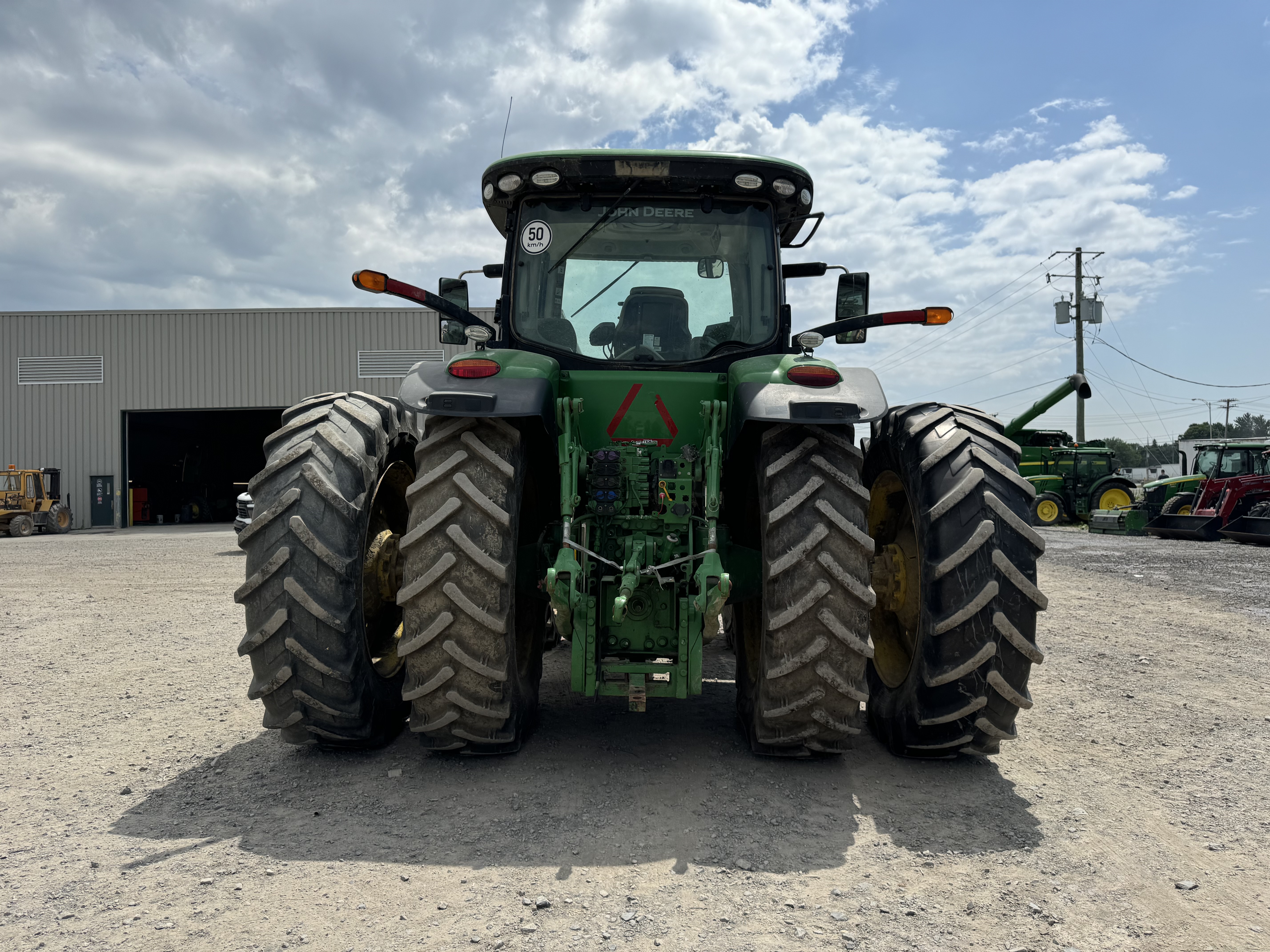 John Deere 7210R